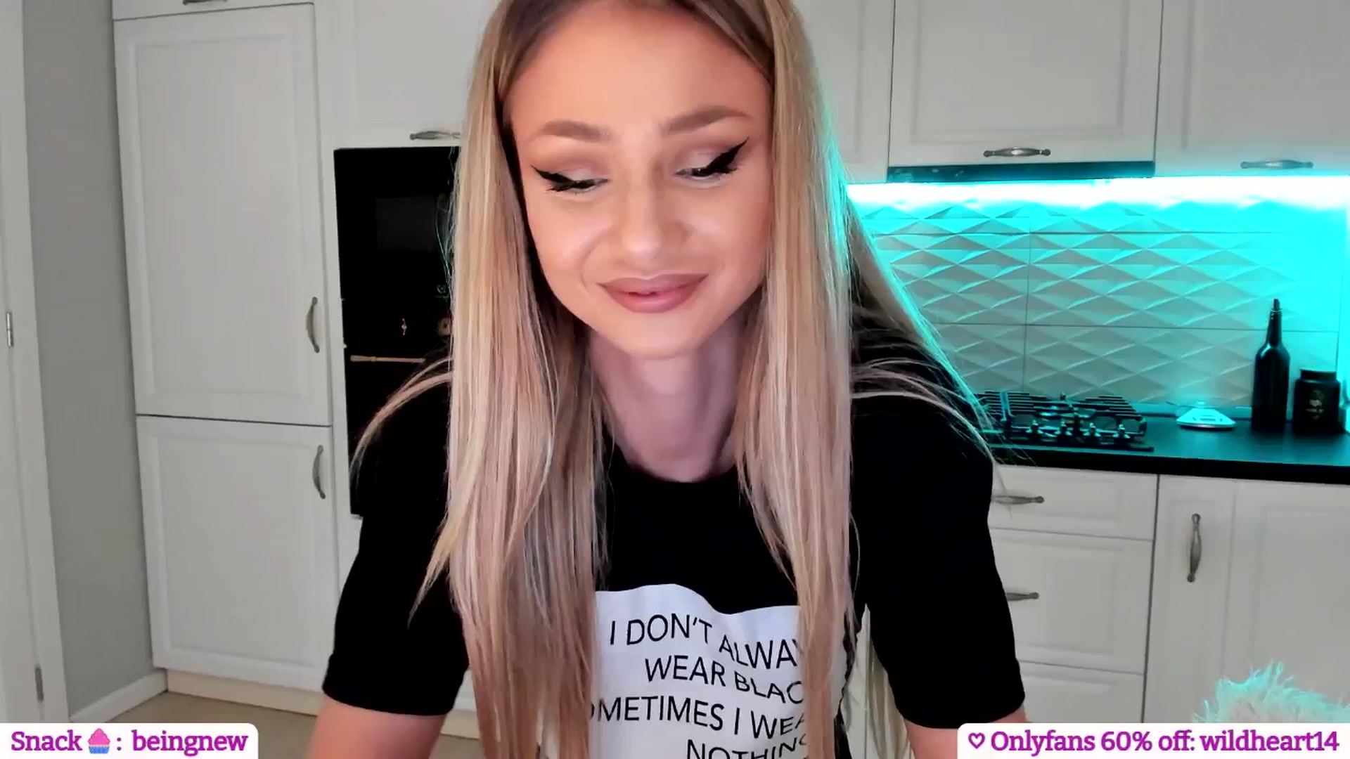 Gallery image thumbnail from Yveline's myfreecams stream on, 05/30/2025, 24:13 image 15 of 20