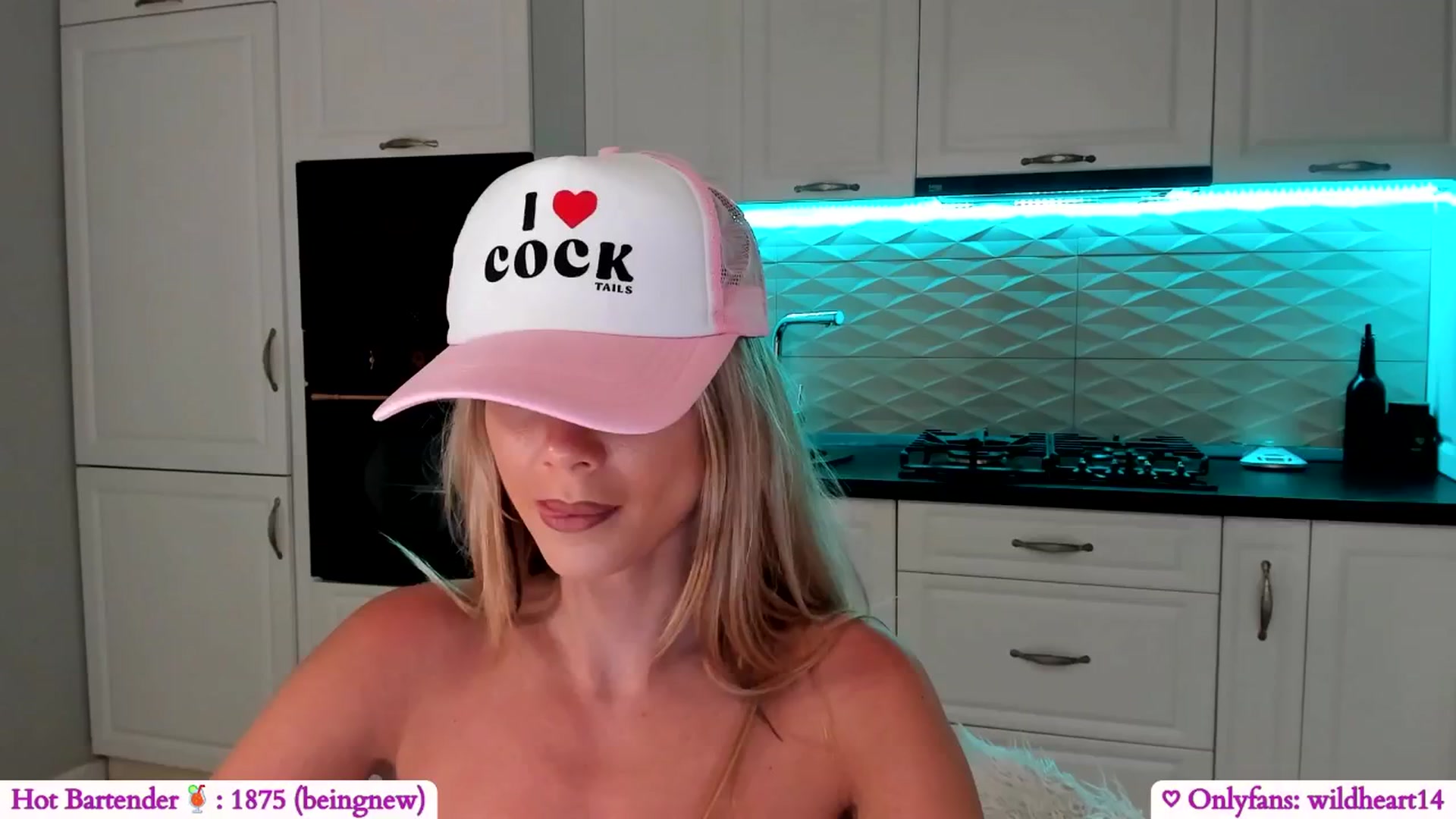 Gallery image thumbnail from Yveline's myfreecams stream on, 06/06/2025, 23:56 image 8 of 20