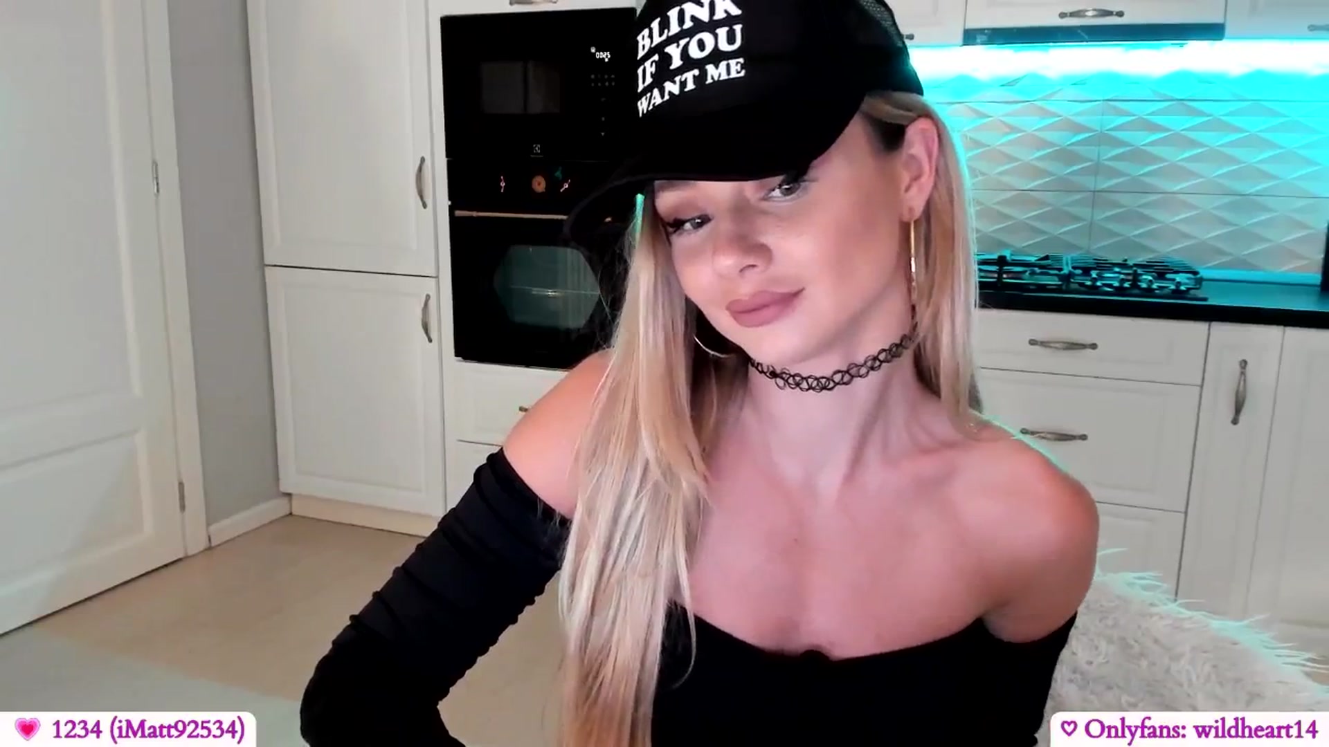 Gallery image thumbnail from Yveline's myfreecams stream on, 06/08/2025, 21:48 image 5 of 20