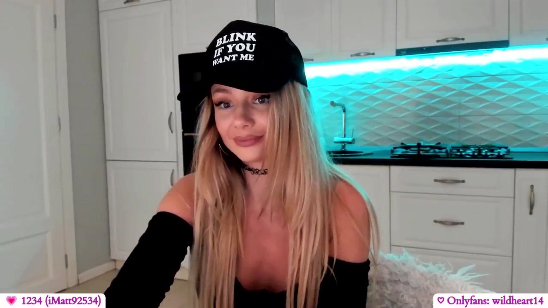 Gallery image thumbnail from Yveline's myfreecams stream on, 06/08/2025, 21:48 image 15 of 20
