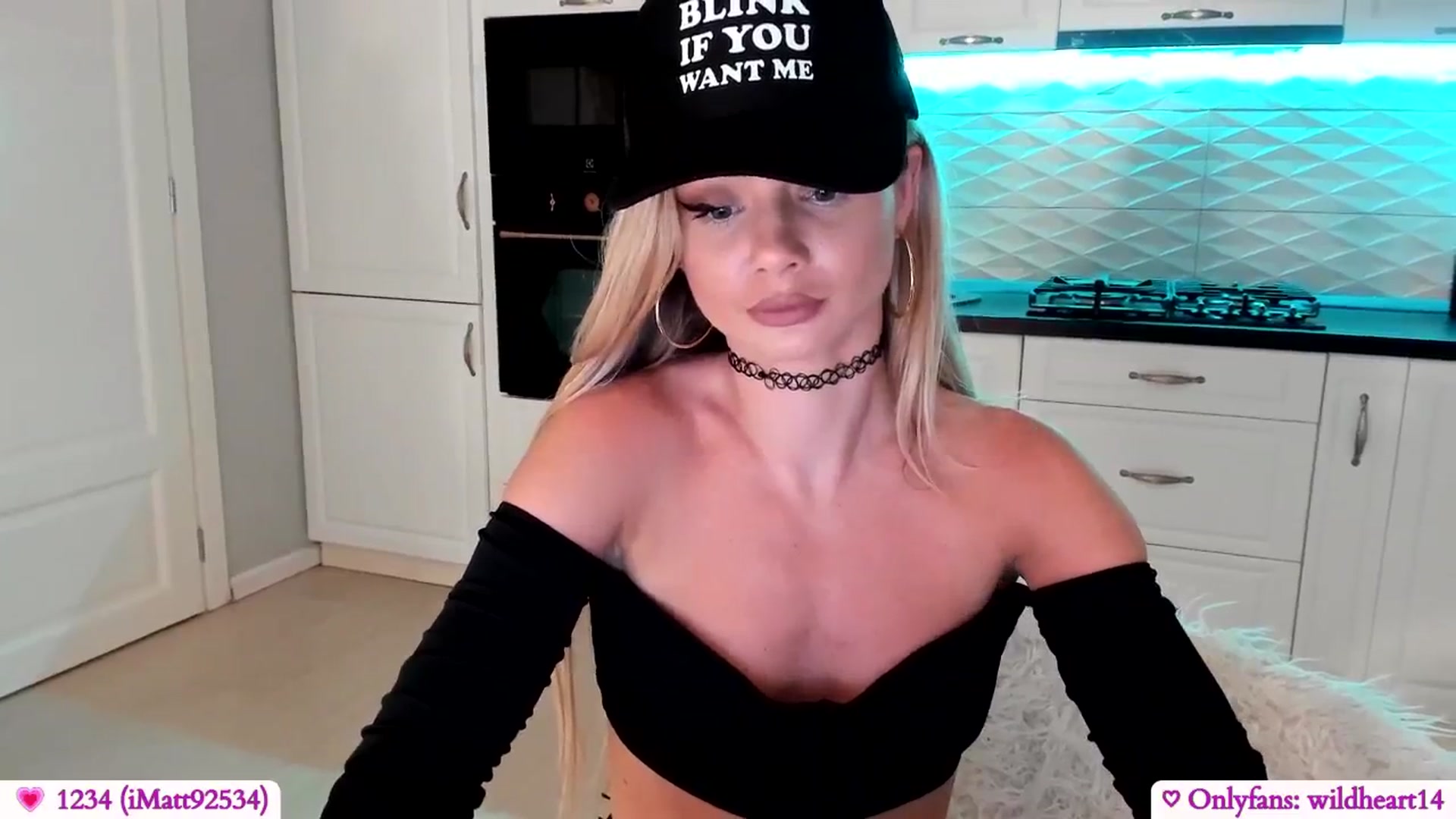 Gallery image thumbnail from Yveline's myfreecams stream on, 06/08/2025, 21:48 image 6 of 20