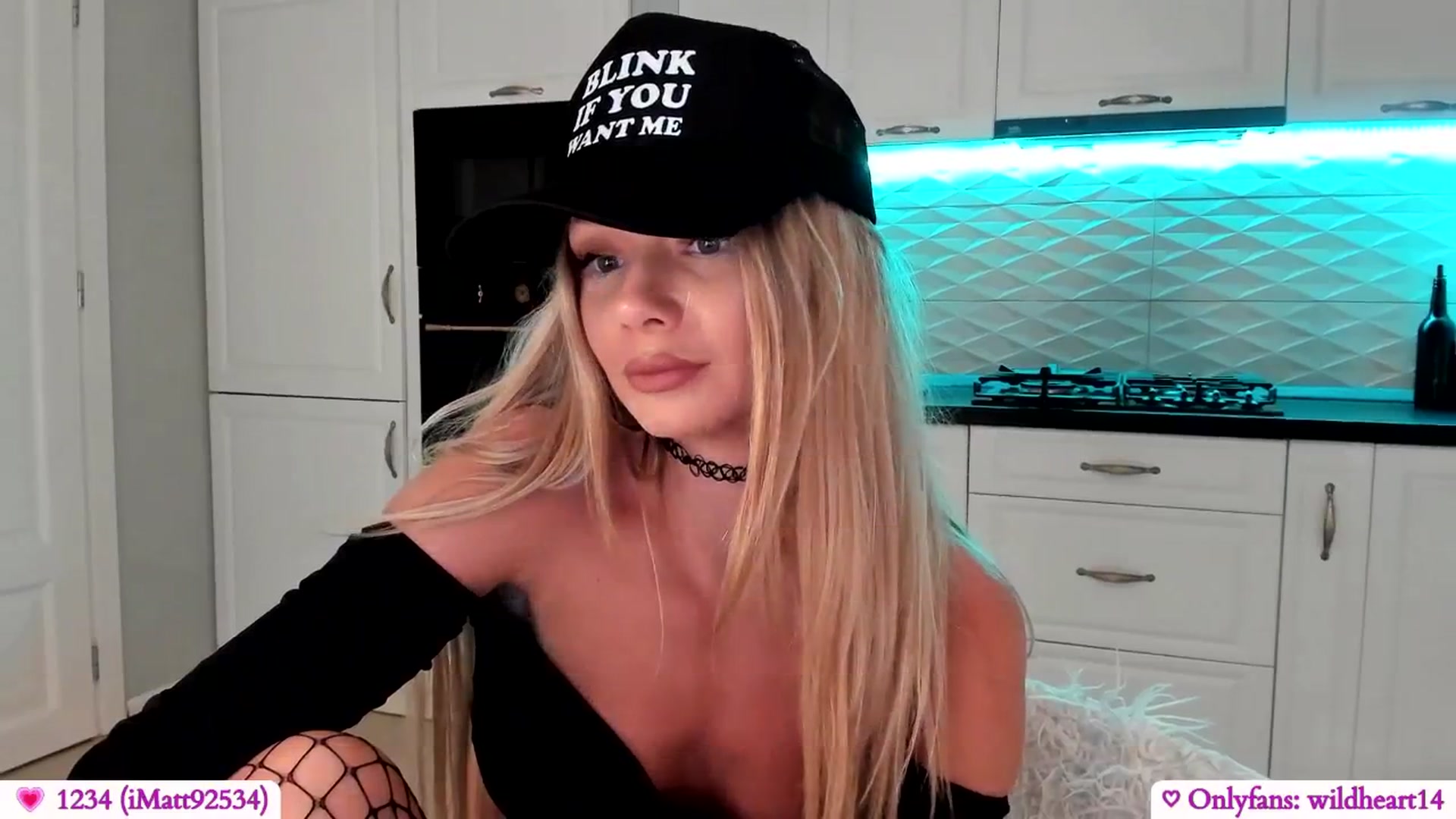 Gallery image thumbnail from Yveline's myfreecams stream on, 06/08/2025, 21:48 image 17 of 20