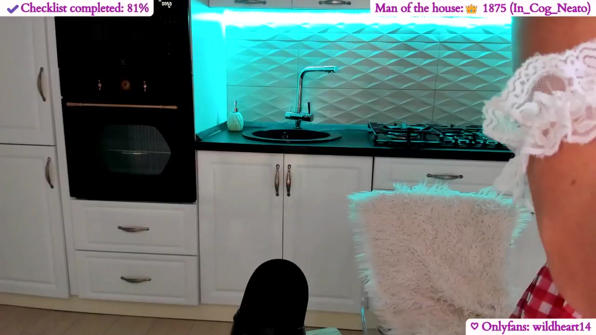 Gallery image thumbnail from Yveline's myfreecams stream on, 06/12/2025, 24:37 image 7 of 20