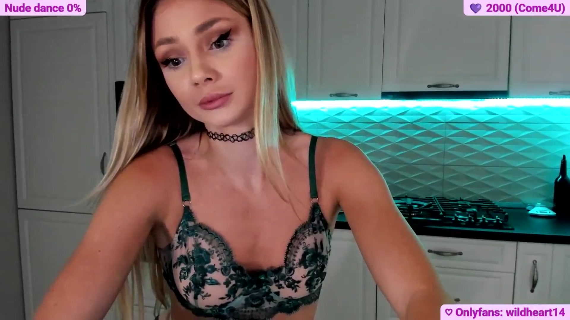 Gallery image thumbnail from Yveline's myfreecams stream on, 06/12/2025, 20:31 image 16 of 20