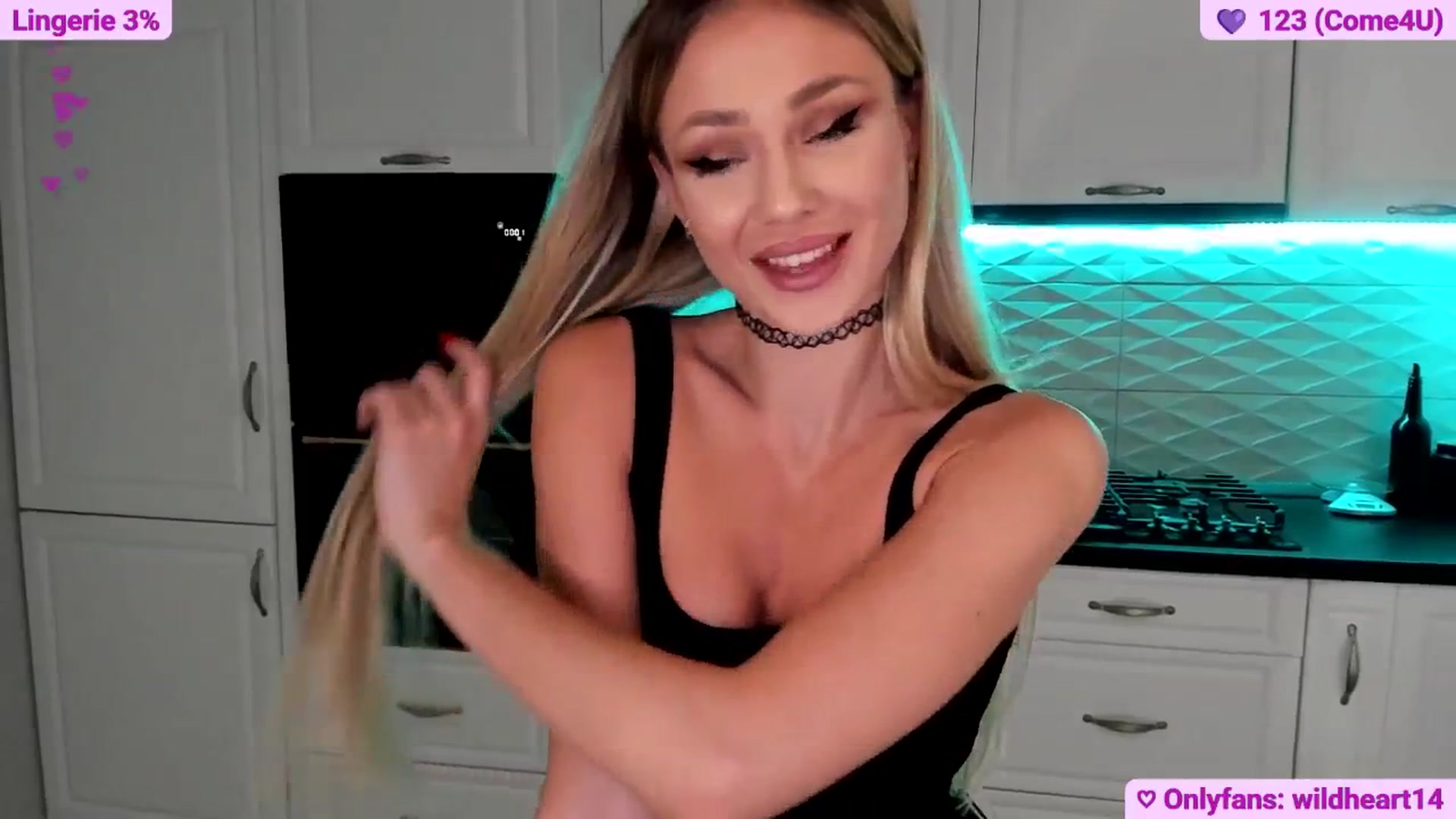 Gallery image thumbnail from Yveline's myfreecams stream on, 06/12/2025, 20:31 image 5 of 20