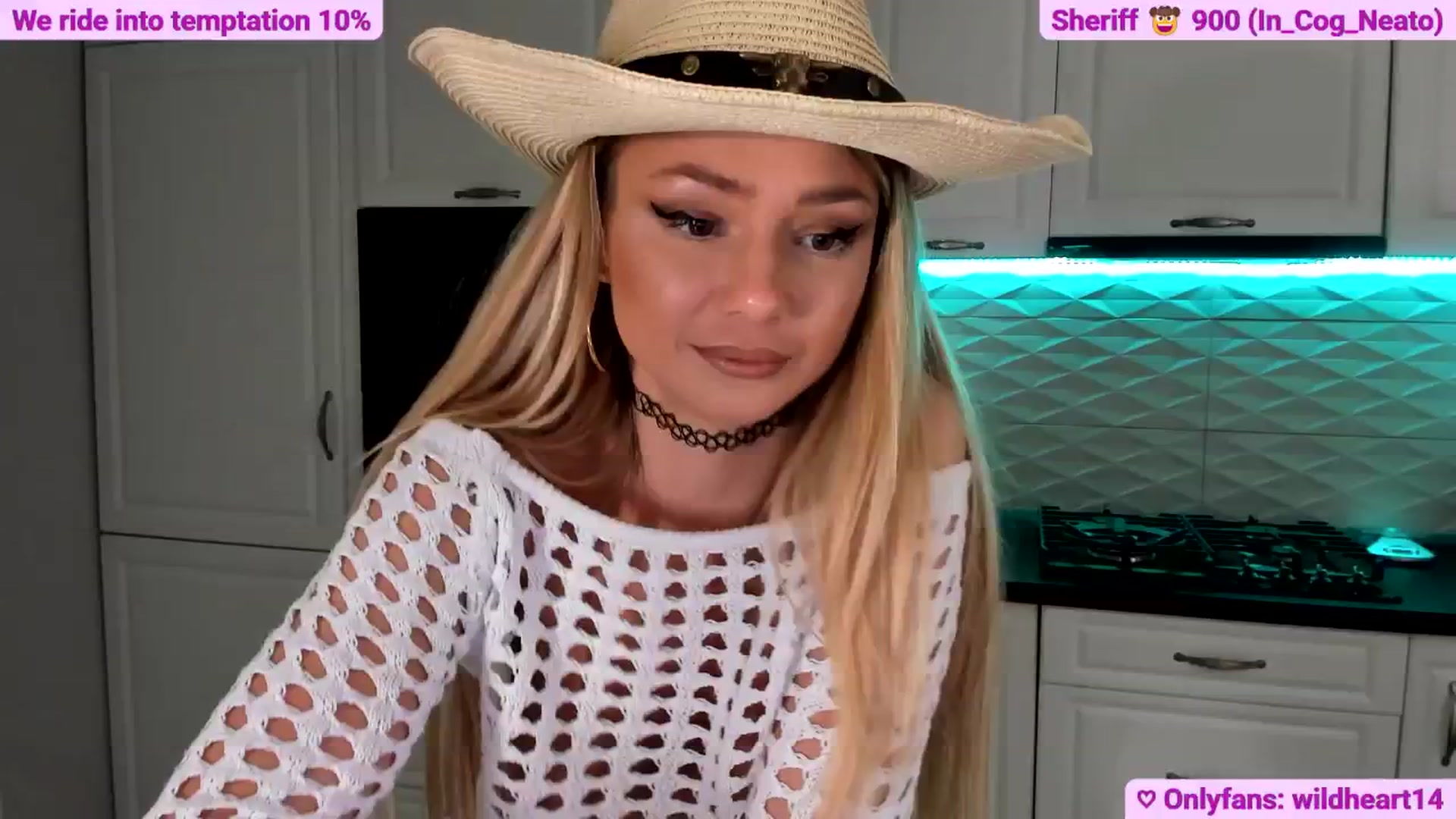 Gallery image thumbnail from Yveline's myfreecams stream on, 06/15/2025, 22:37 image 2 of 20