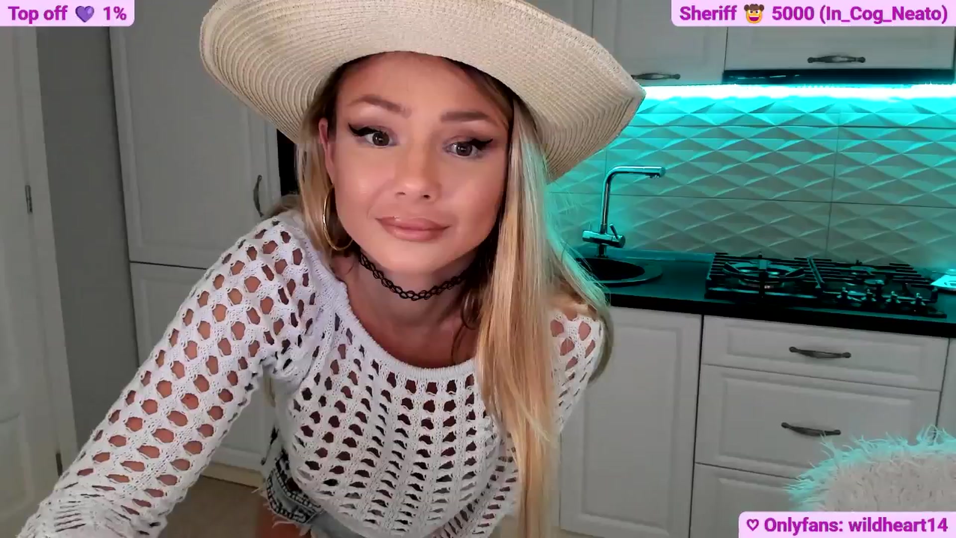 Gallery image thumbnail from Yveline's myfreecams stream on, 06/15/2025, 22:37 image 16 of 20