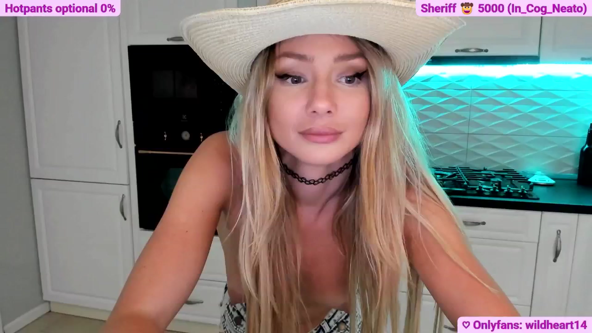 Gallery image thumbnail from Yveline's myfreecams stream on, 06/16/2025, 24:01 image 12 of 20