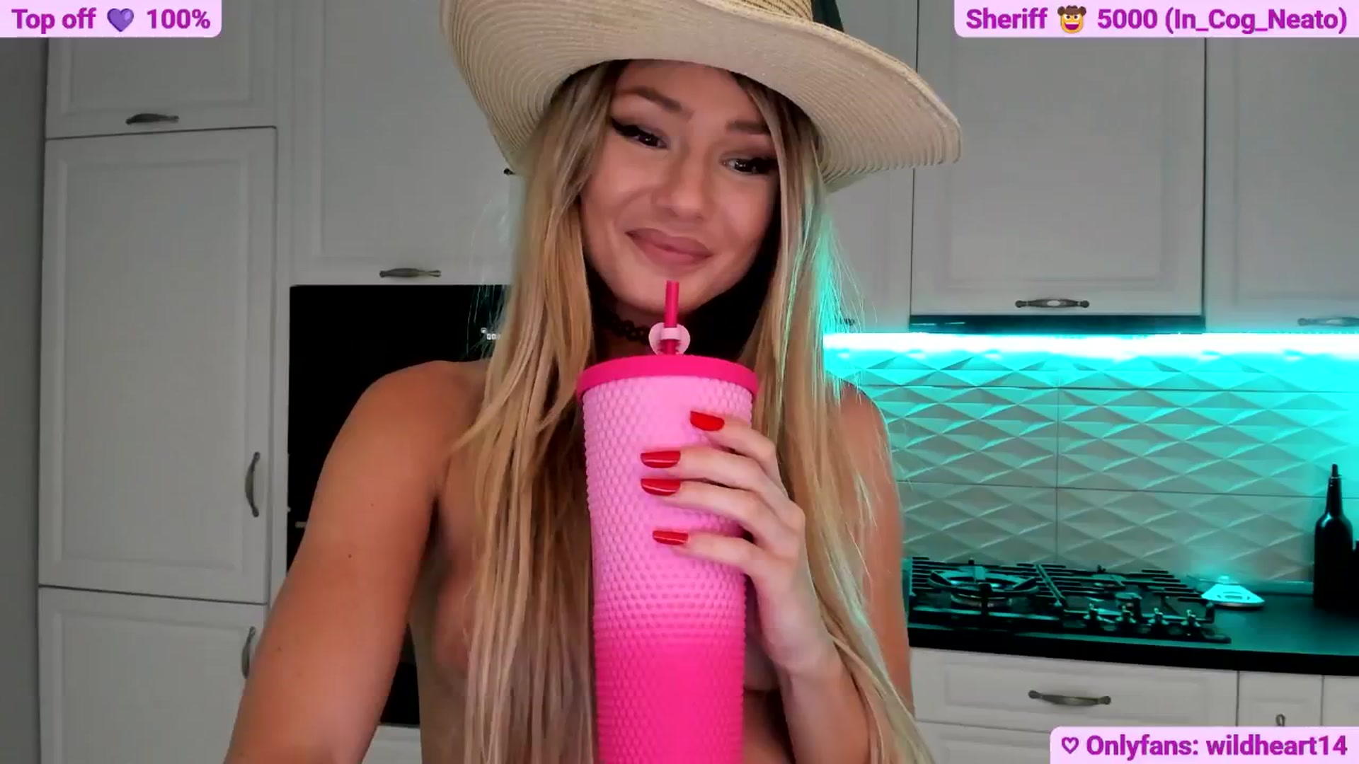 Gallery image thumbnail from Yveline's myfreecams stream on, 06/16/2025, 24:01 image 8 of 20