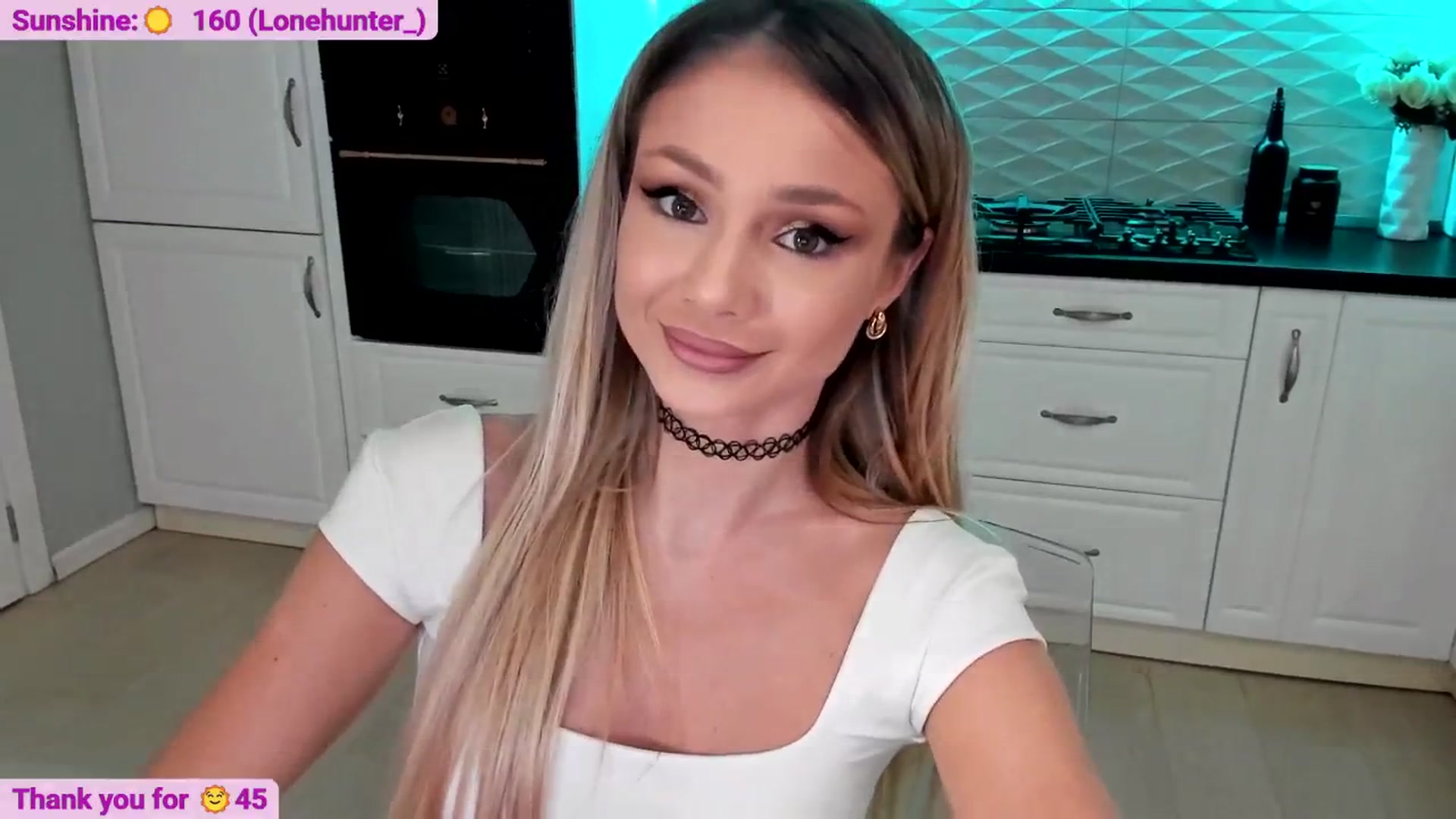 Gallery image thumbnail from Yveline's myfreecams stream on, 06/18/2025, 22:28 image 10 of 20