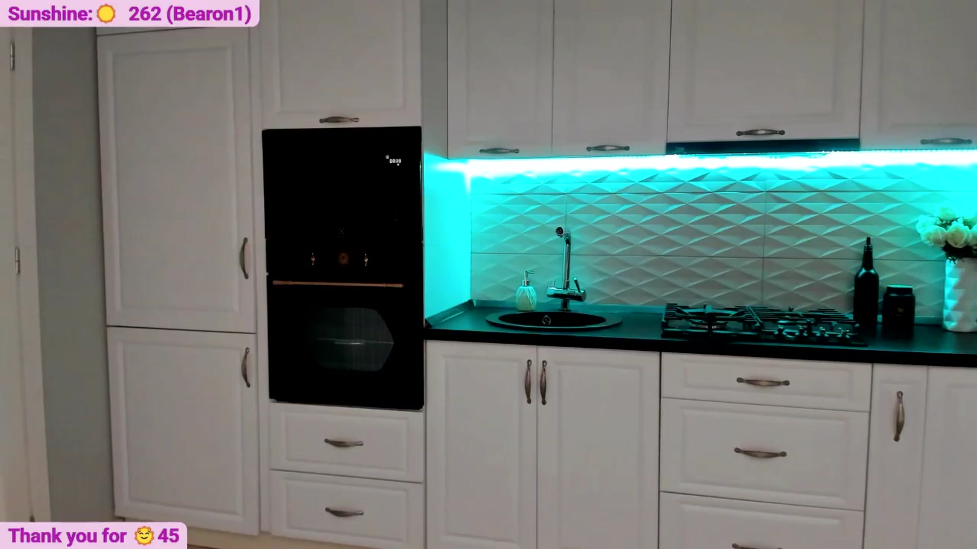 Gallery image thumbnail from Yveline's myfreecams stream on, 06/18/2025, 22:28 image 13 of 20