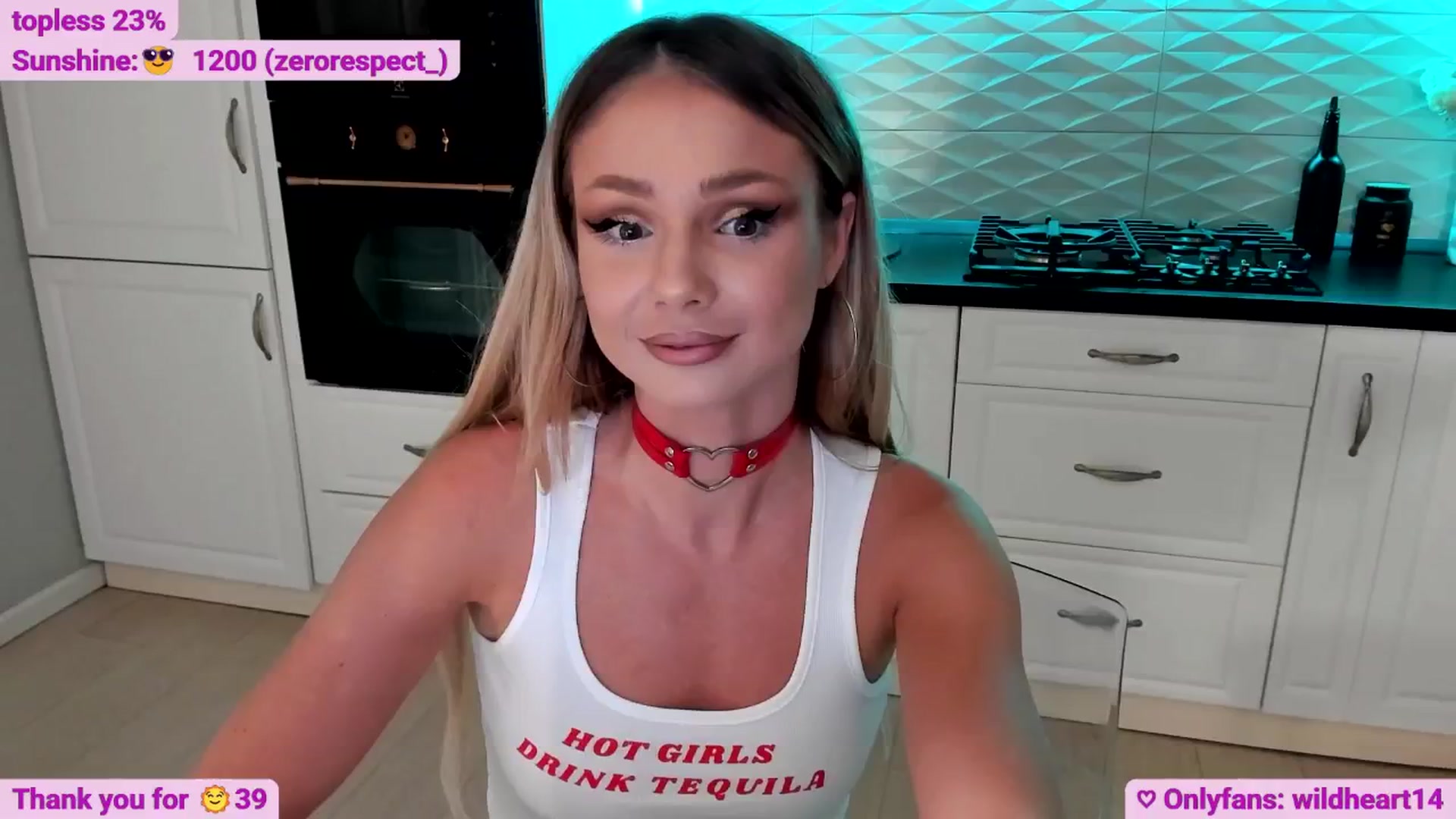 Gallery image thumbnail from Yveline's myfreecams stream on, 06/20/2025, 19:26 image 12 of 20