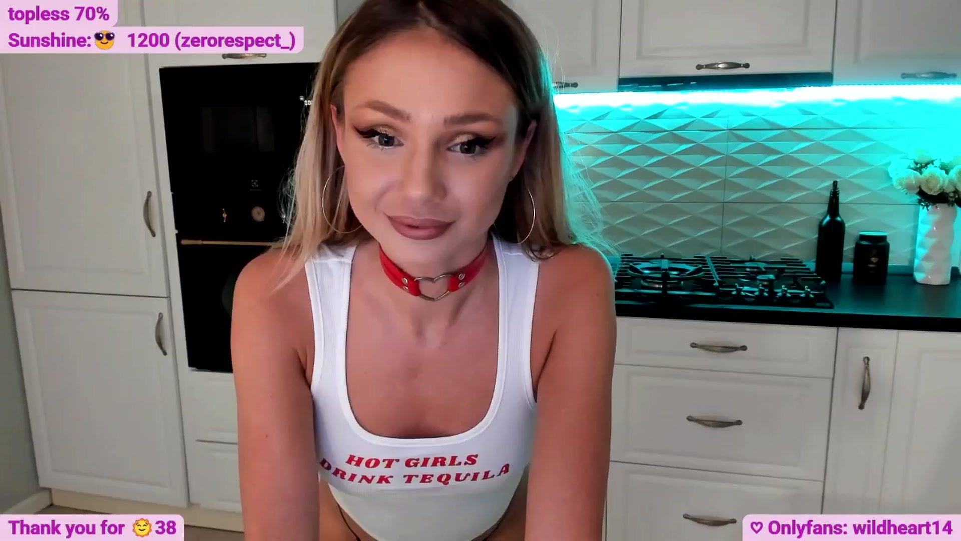 Gallery image thumbnail from Yveline's myfreecams stream on, 06/20/2025, 23:49 image 5 of 20