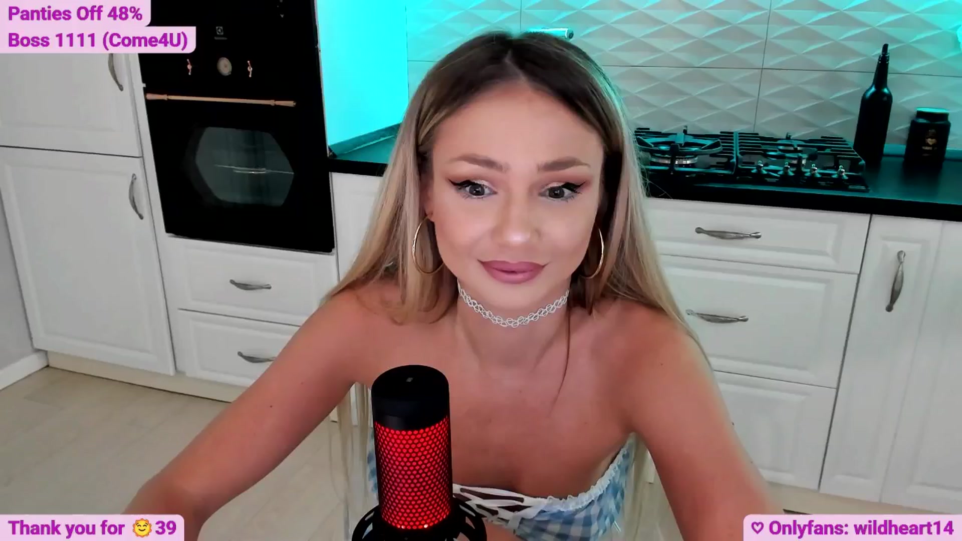Gallery image thumbnail from Yveline's myfreecams stream on, 06/21/2025, 15:18 image 15 of 20