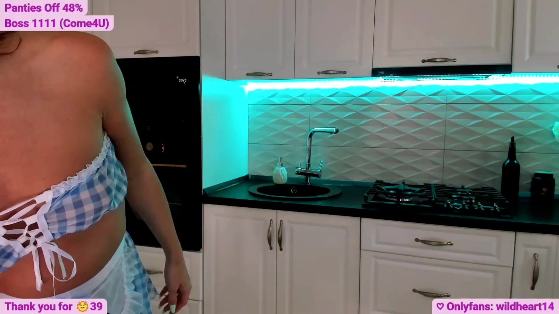 Gallery image thumbnail from Yveline's myfreecams stream on, 06/21/2025, 15:18 image 17 of 20