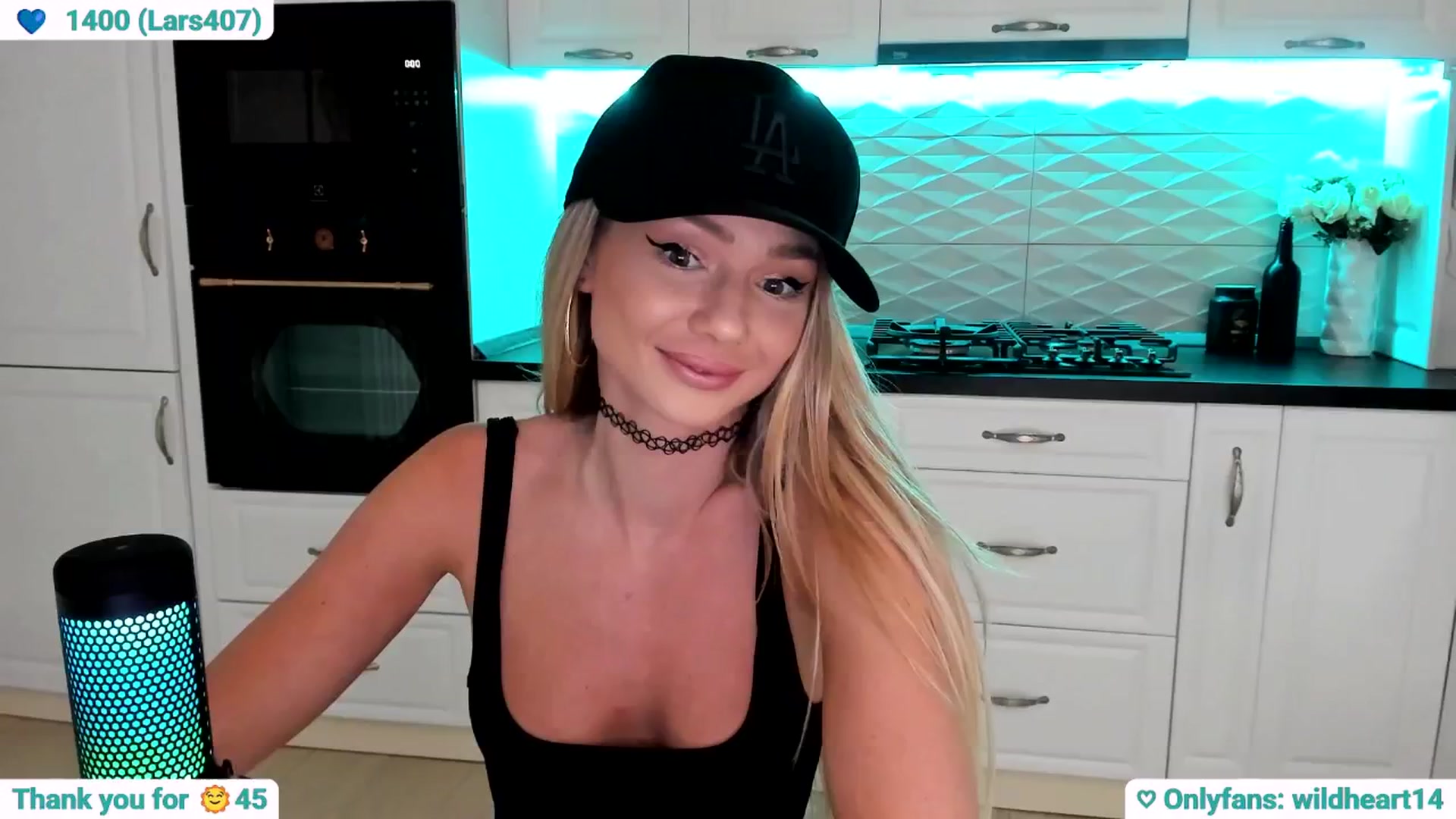 Gallery image thumbnail from Yveline's myfreecams stream on, 06/24/2025, 22:07 image 10 of 20