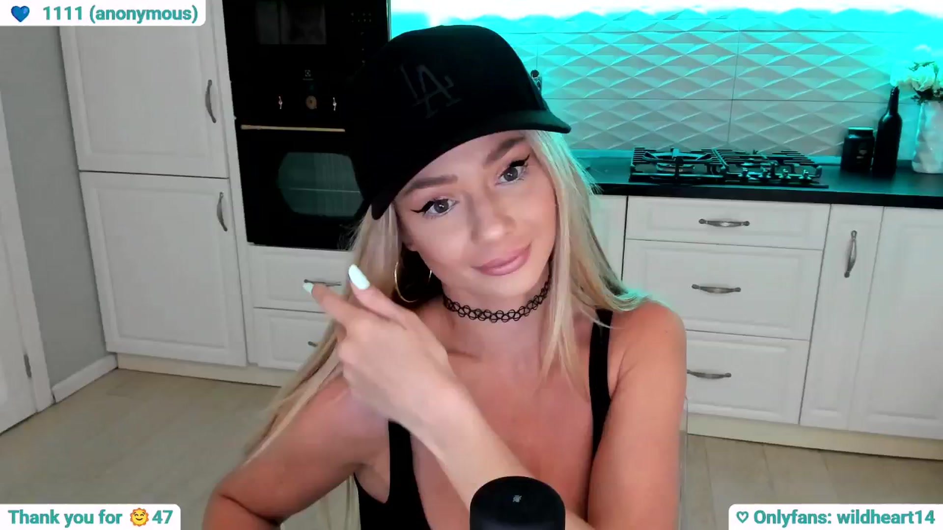 Gallery image thumbnail from Yveline's myfreecams stream on, 06/24/2025, 22:07 image 4 of 20