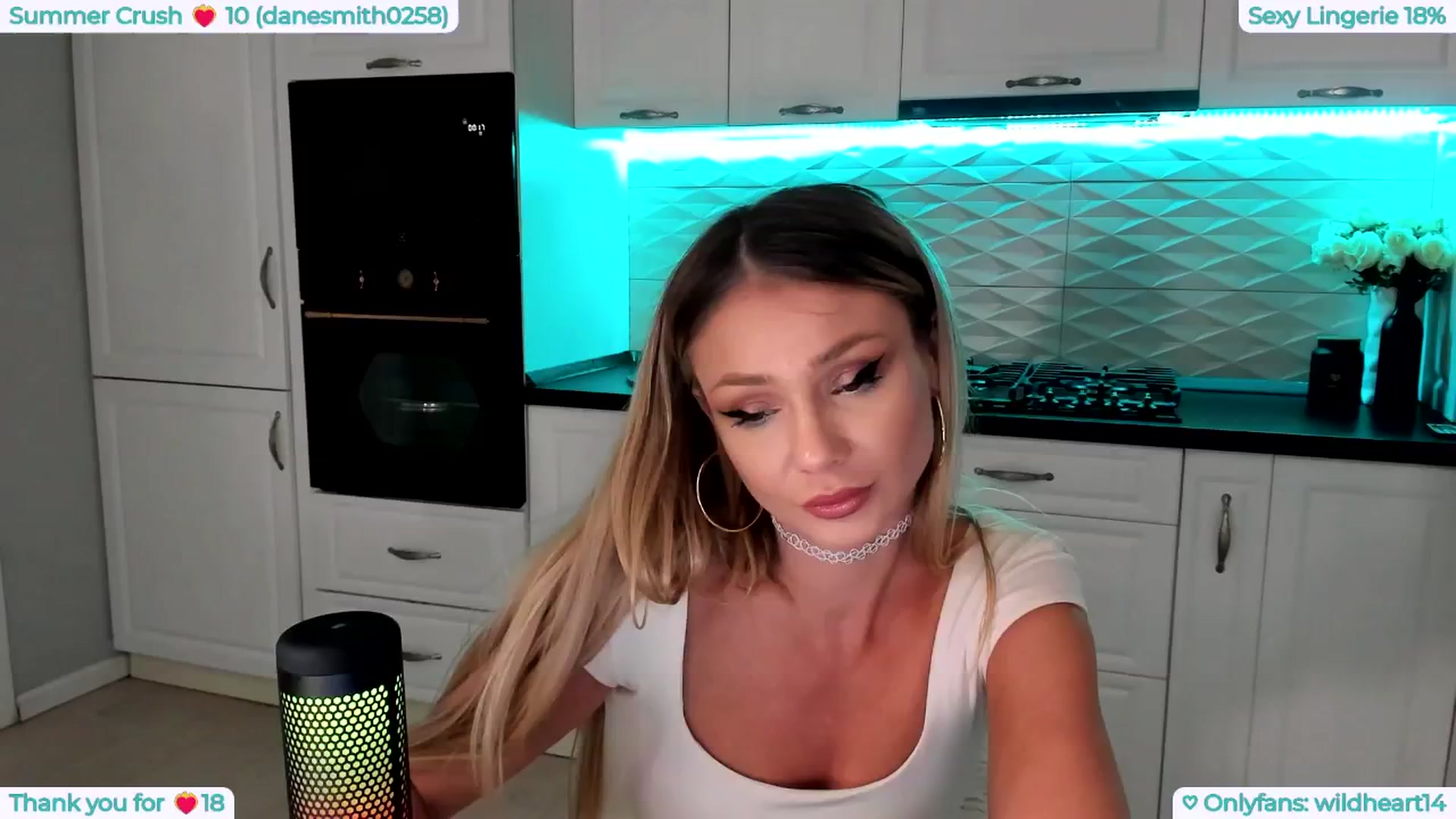 Gallery image thumbnail from Yveline's myfreecams stream on, 07/02/2025, 20:24 image 4 of 20