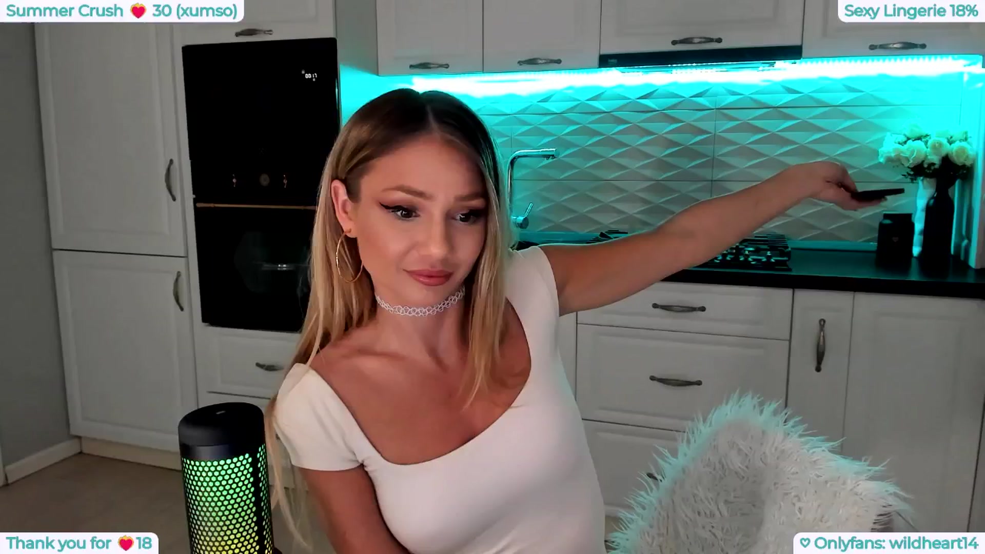 Gallery image thumbnail from Yveline's myfreecams stream on, 07/02/2025, 20:24 image 6 of 20