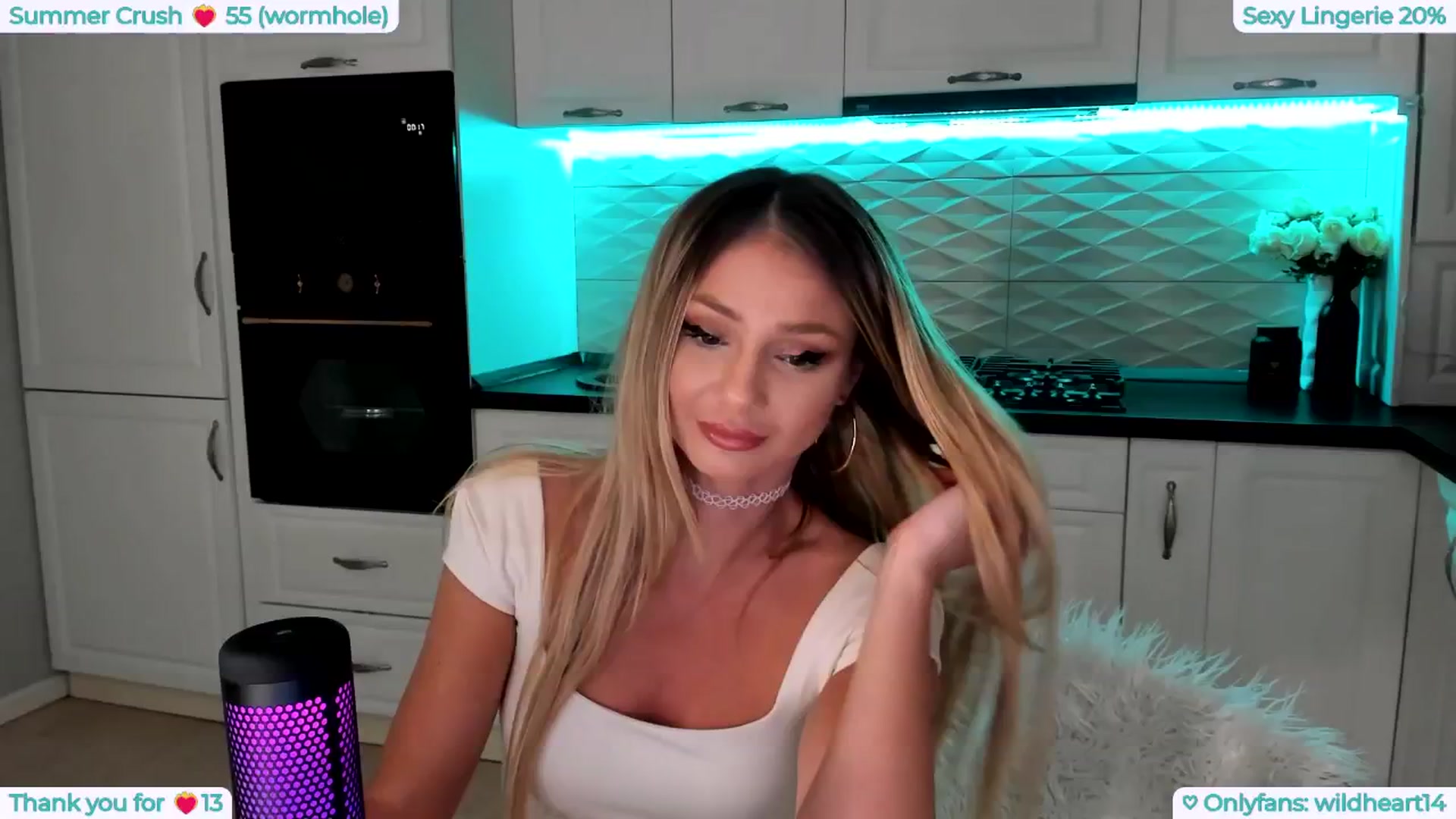 Gallery image thumbnail from Yveline's myfreecams stream on, 07/02/2025, 20:24 image 9 of 20