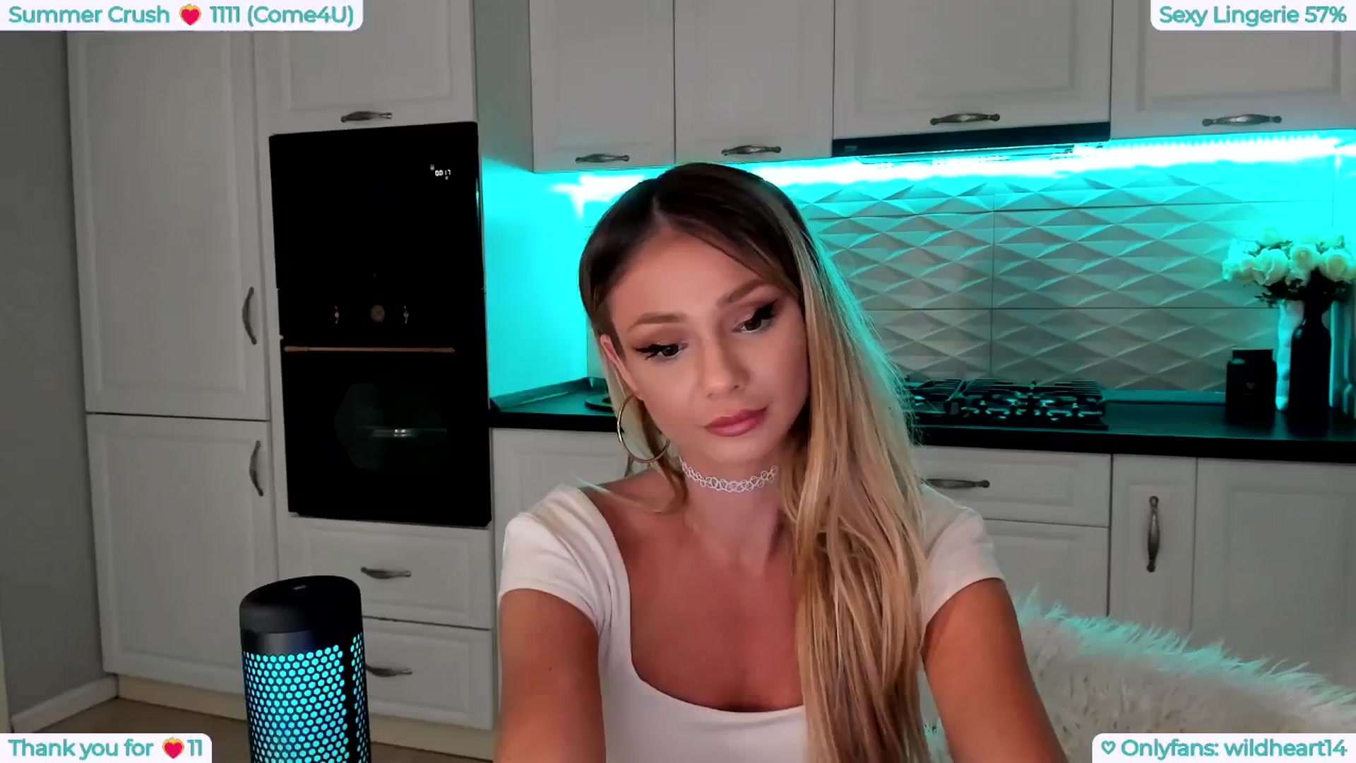 Gallery image thumbnail from Yveline's myfreecams stream on, 07/02/2025, 20:24 image 12 of 20