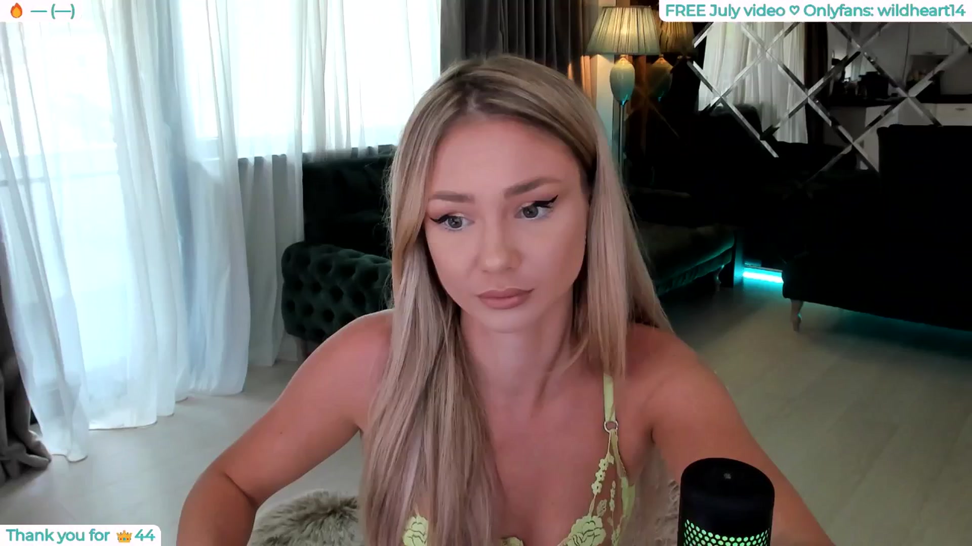 Gallery image thumbnail from Yveline's myfreecams stream on, 07/21/2025, 10:54 image 3 of 20