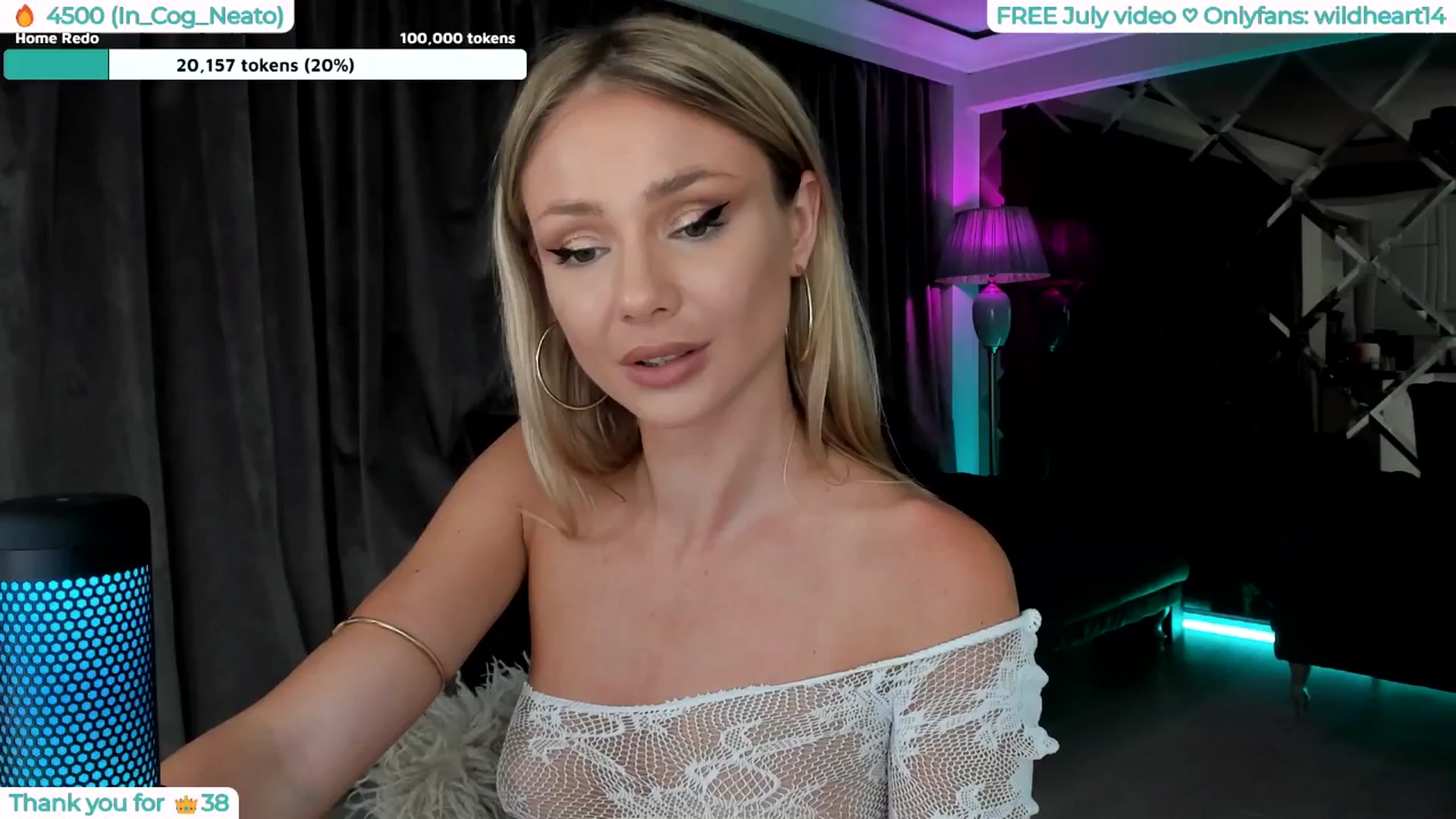 Gallery image thumbnail from Yveline's myfreecams stream on, 07/23/2025, 24:18 image 10 of 20