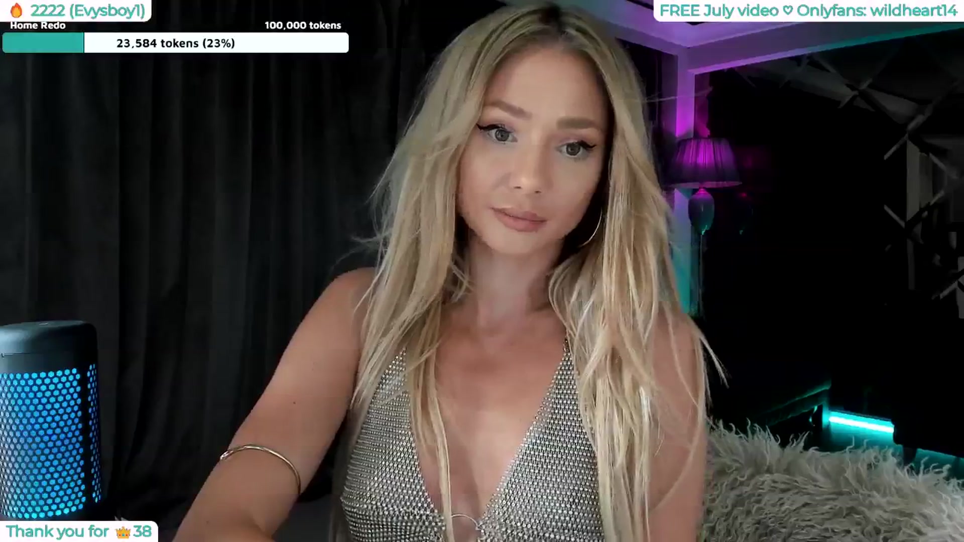 Gallery image thumbnail from Yveline's myfreecams stream on, 07/25/2025, 22:54 image 20 of 20