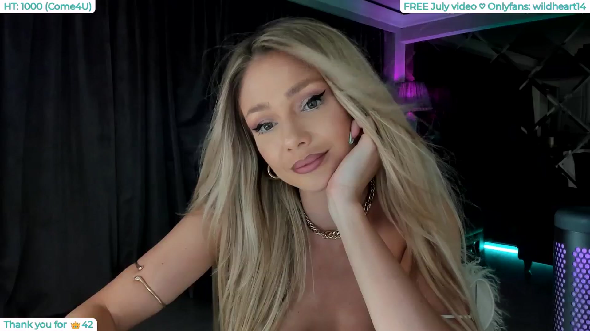 Gallery image thumbnail from Yveline's myfreecams stream on, 07/28/2025, 23:26 image 9 of 20