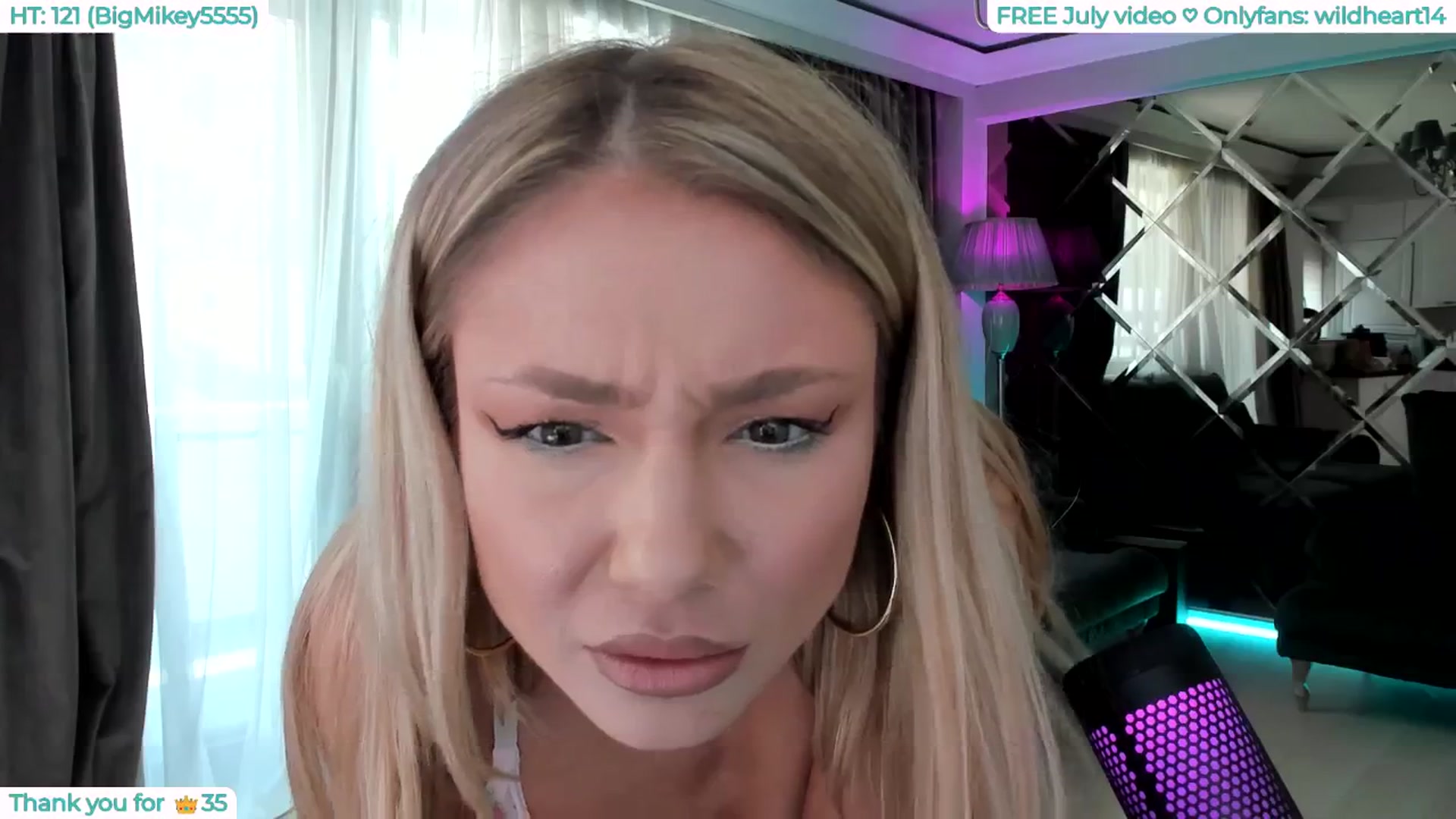 Gallery image thumbnail from Yveline's myfreecams stream on, 07/31/2025, 09:01 image 16 of 20