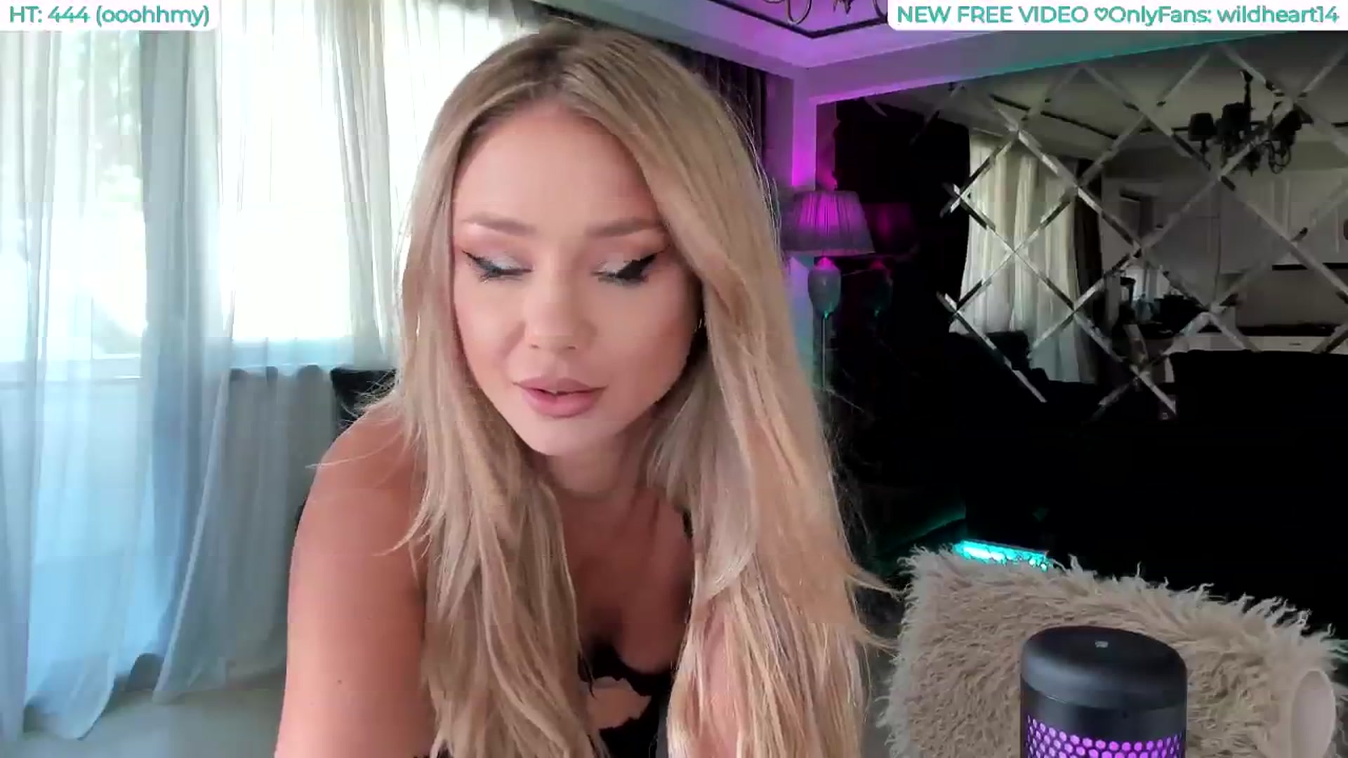 Gallery image thumbnail from Yveline's myfreecams stream on, 08/08/2025, 16:04 image 10 of 20