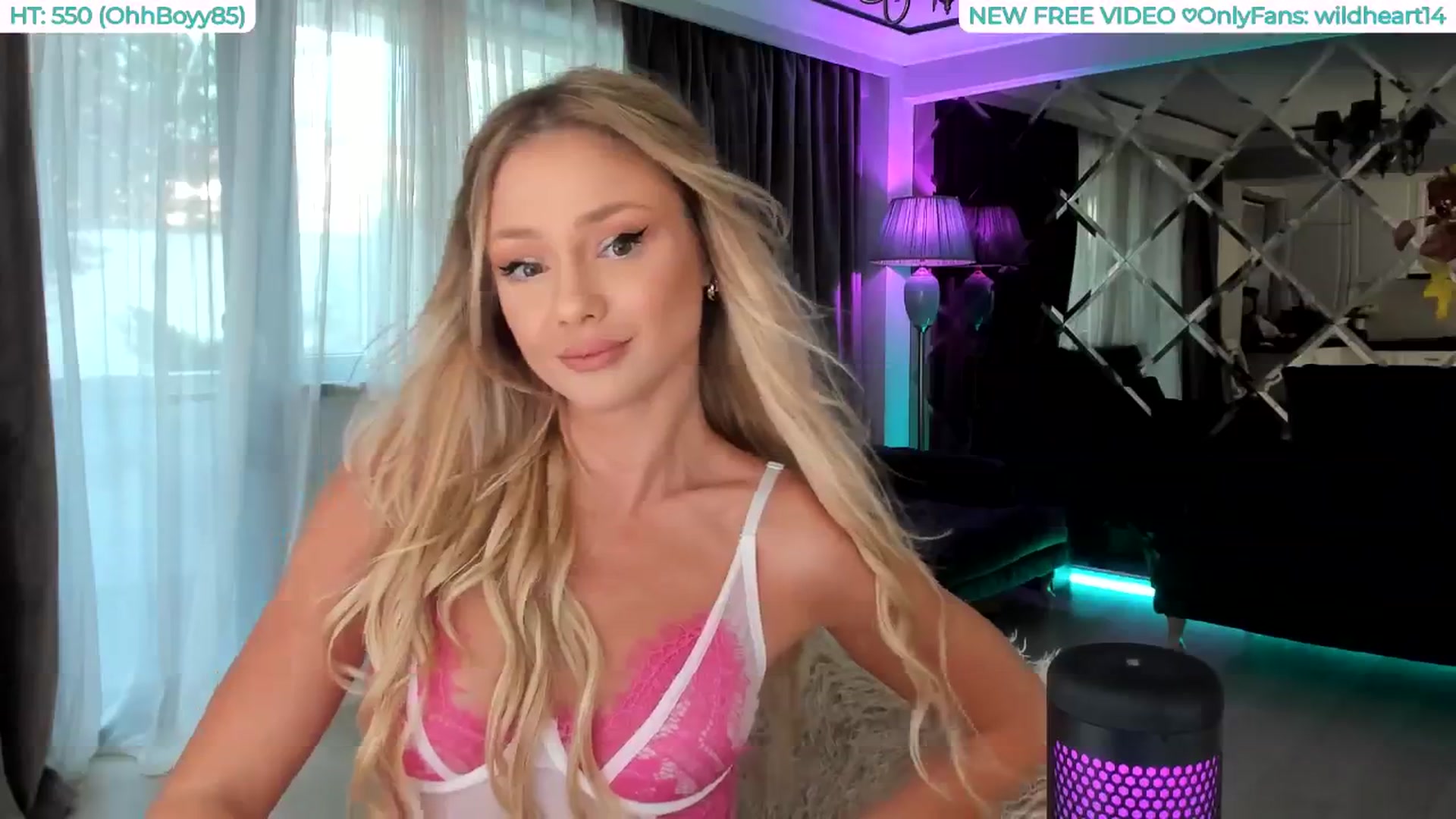 Gallery image thumbnail from Yveline's myfreecams stream on, 08/09/2025, 16:11 image 12 of 20