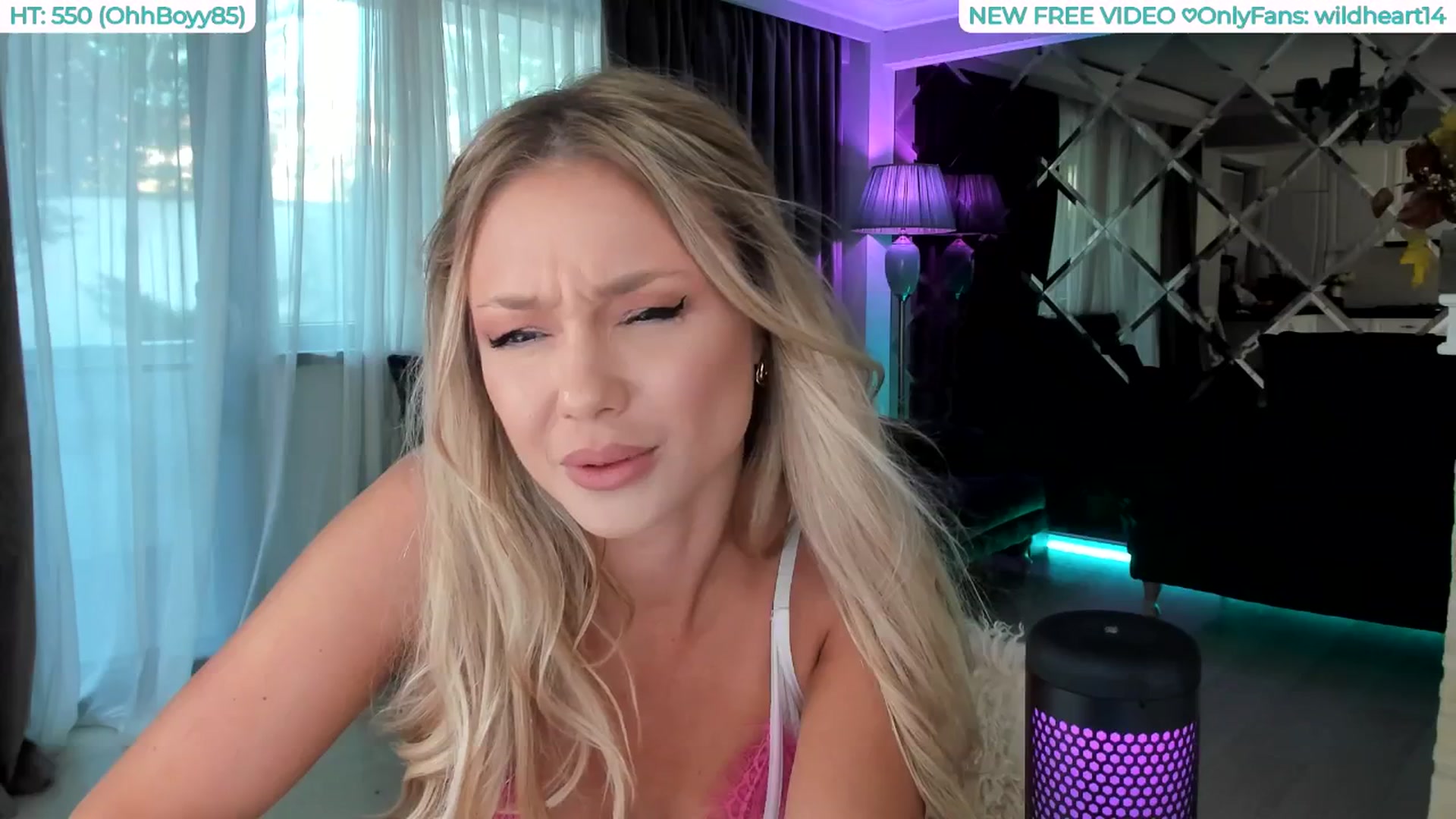 Gallery image thumbnail from Yveline's myfreecams stream on, 08/09/2025, 16:11 image 16 of 20