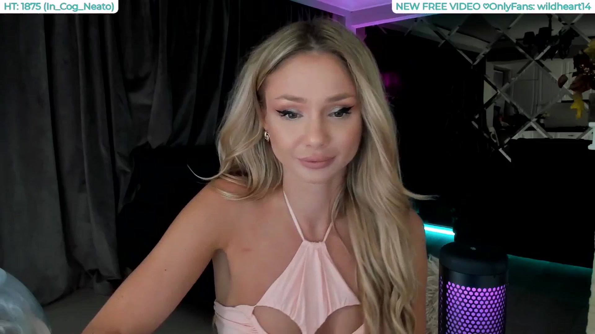 Gallery image thumbnail from Yveline's myfreecams stream on, 08/09/2025, 22:52 image 18 of 20