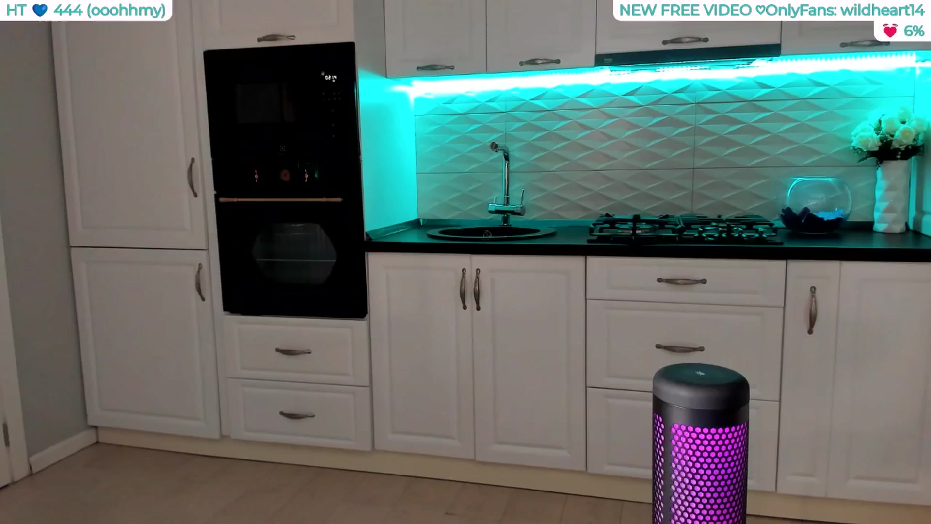 Gallery image thumbnail from Yveline's myfreecams stream on, 08/14/2025, 22:05 image 6 of 20