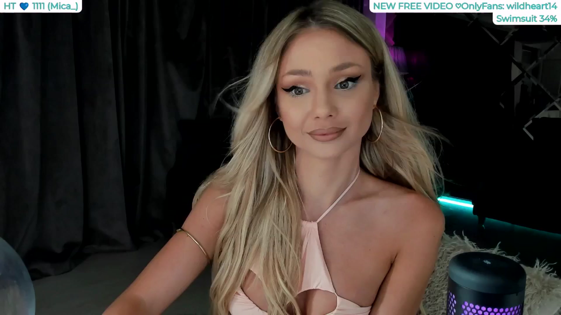 Gallery image thumbnail from Yveline's myfreecams stream on, 08/17/2025, 22:43 image 10 of 20