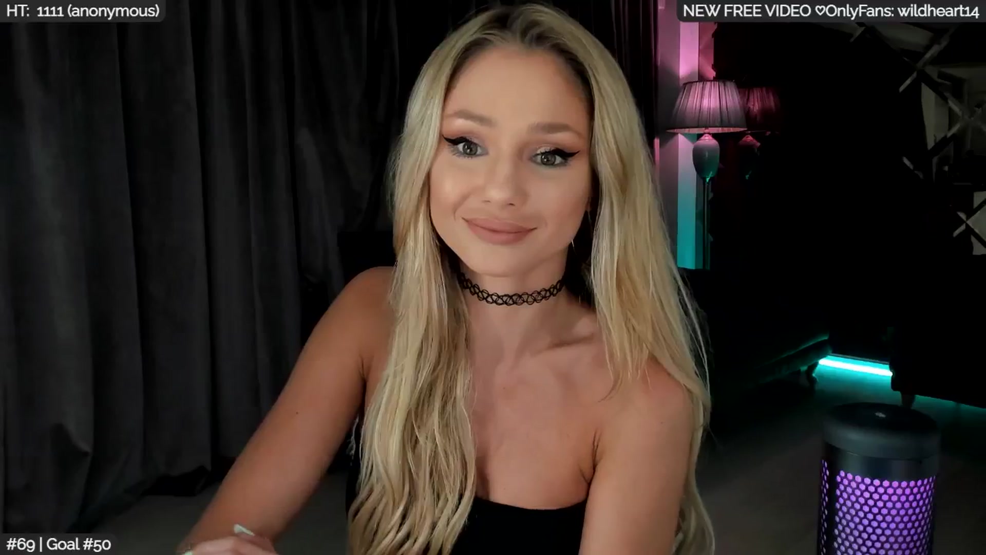 Gallery image thumbnail from Yveline's myfreecams stream on, 08/24/2025, 23:22 image 10 of 20
