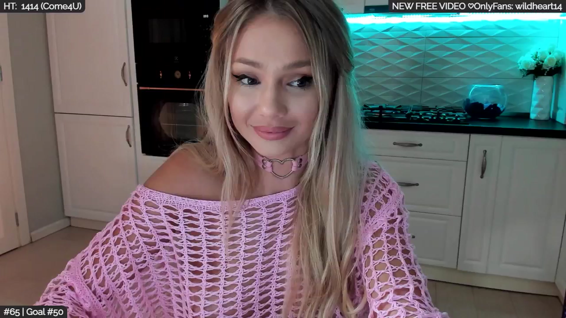 Gallery image thumbnail from Yveline's myfreecams stream on, 08/25/2025, 20:37 image 17 of 20