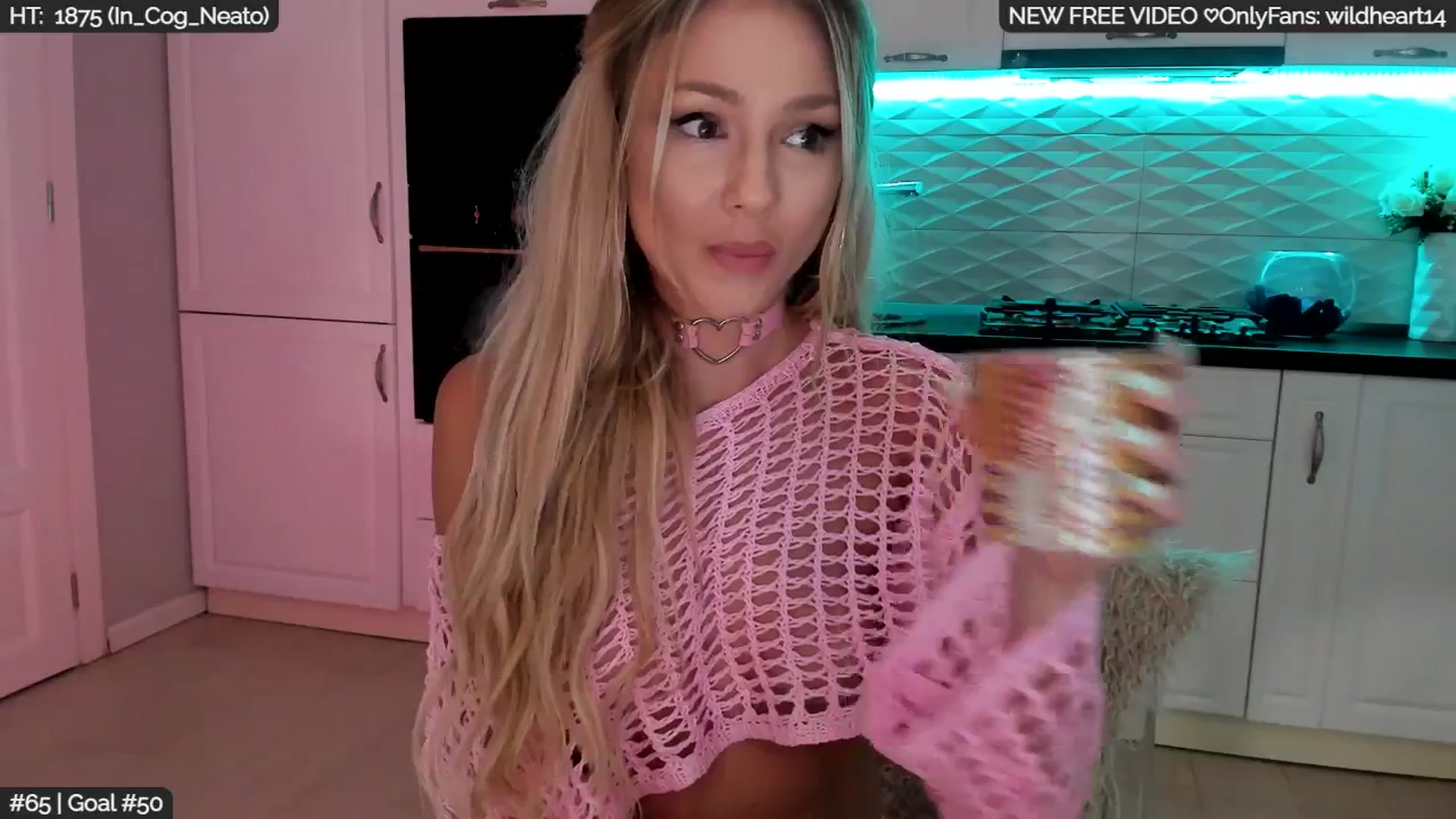 Gallery image thumbnail from Yveline's myfreecams stream on, 08/25/2025, 22:10 image 8 of 20