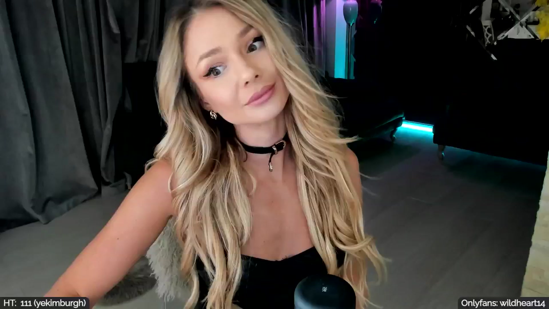 Gallery image thumbnail from Yveline's myfreecams stream on, 09/04/2025, 19:33 image 17 of 20