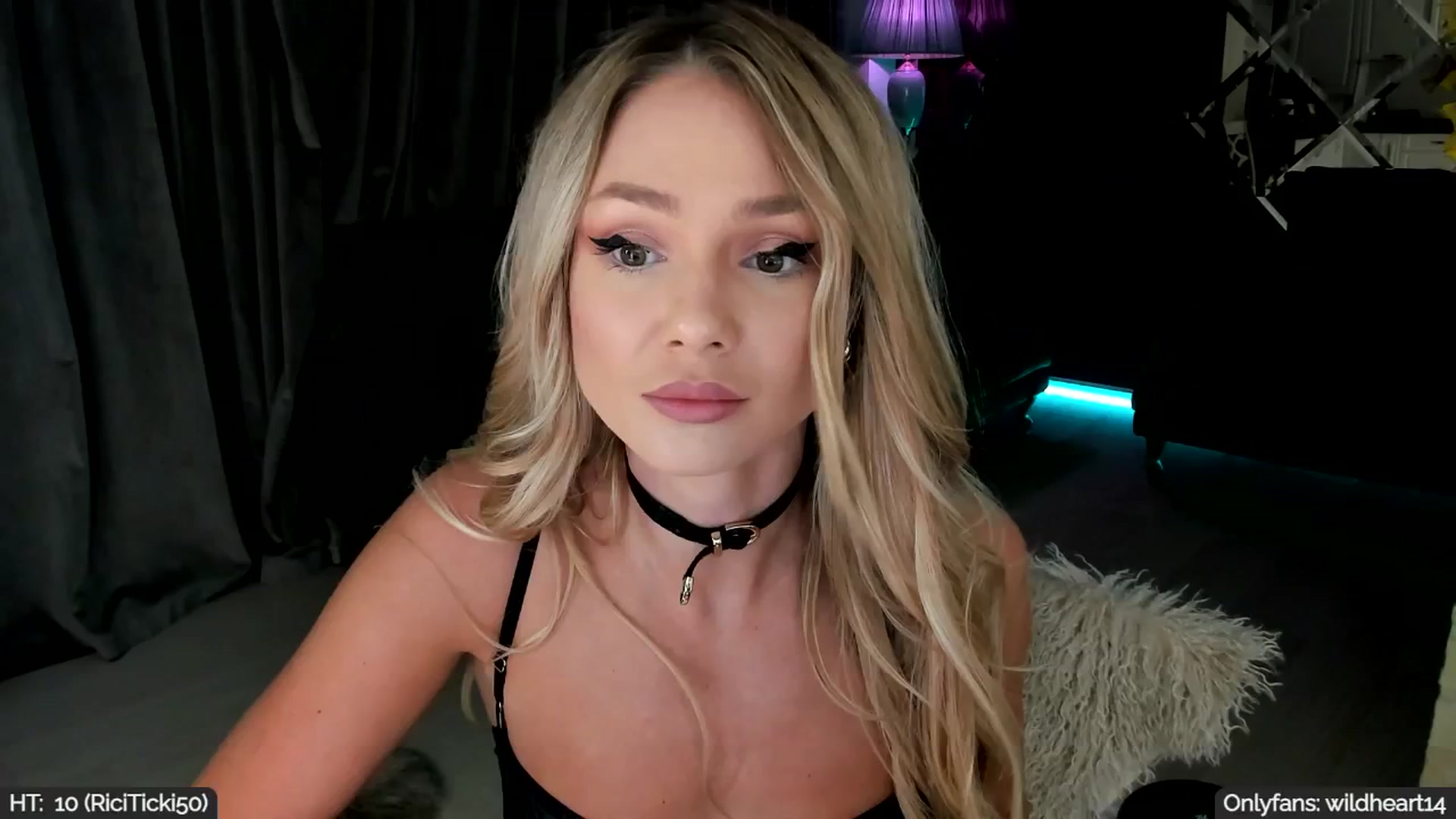 Gallery image thumbnail from Yveline's myfreecams stream on, 09/04/2025, 19:33 image 1 of 20