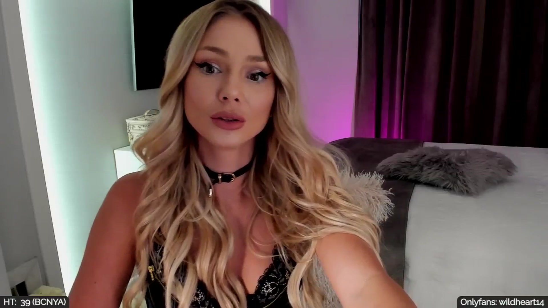 Gallery image thumbnail from Yveline's myfreecams stream on, 09/05/2025, 16:42 image 10 of 20