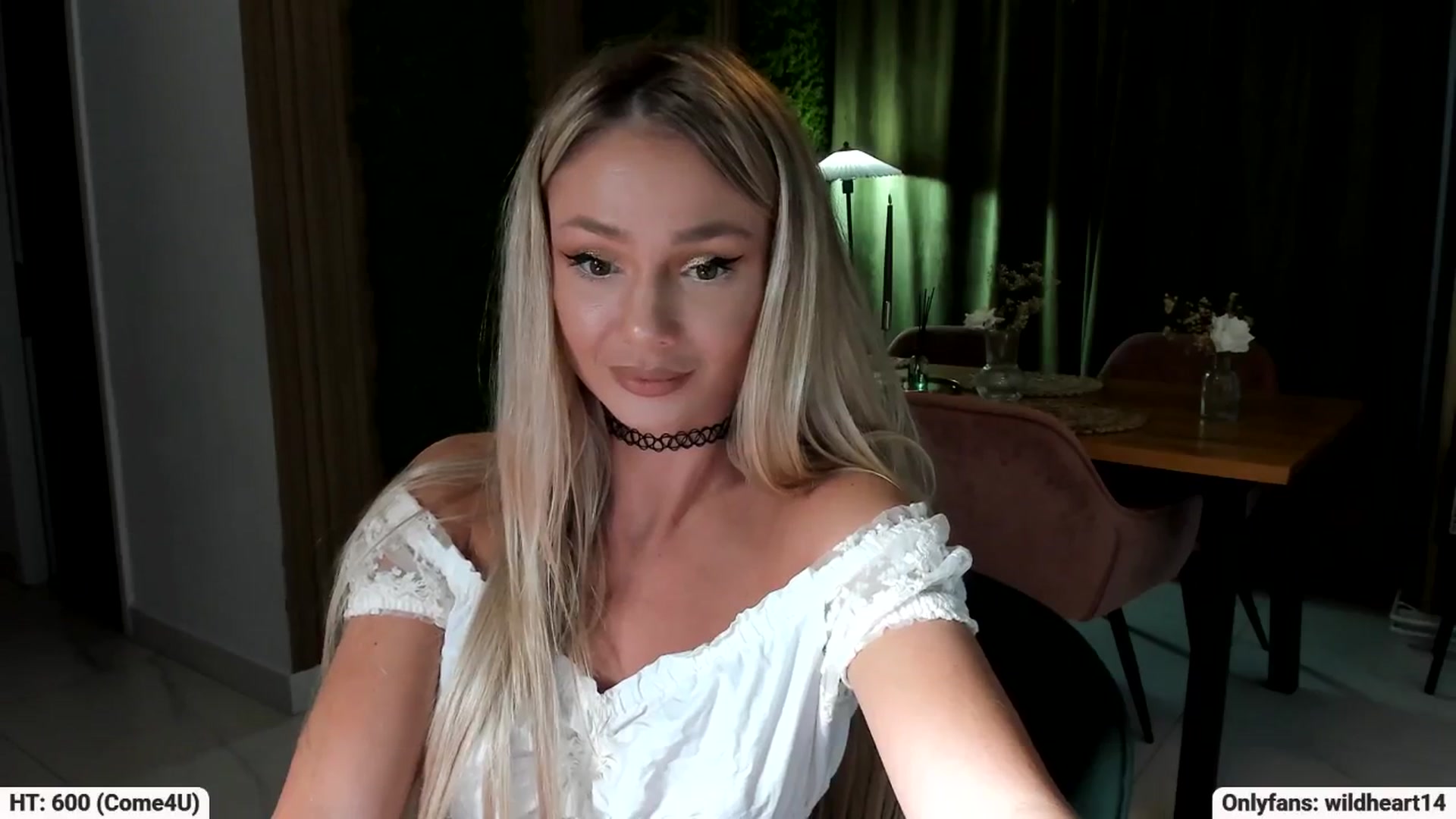 Gallery image thumbnail from Yveline's myfreecams stream on, 09/09/2025, 18:18 image 16 of 20
