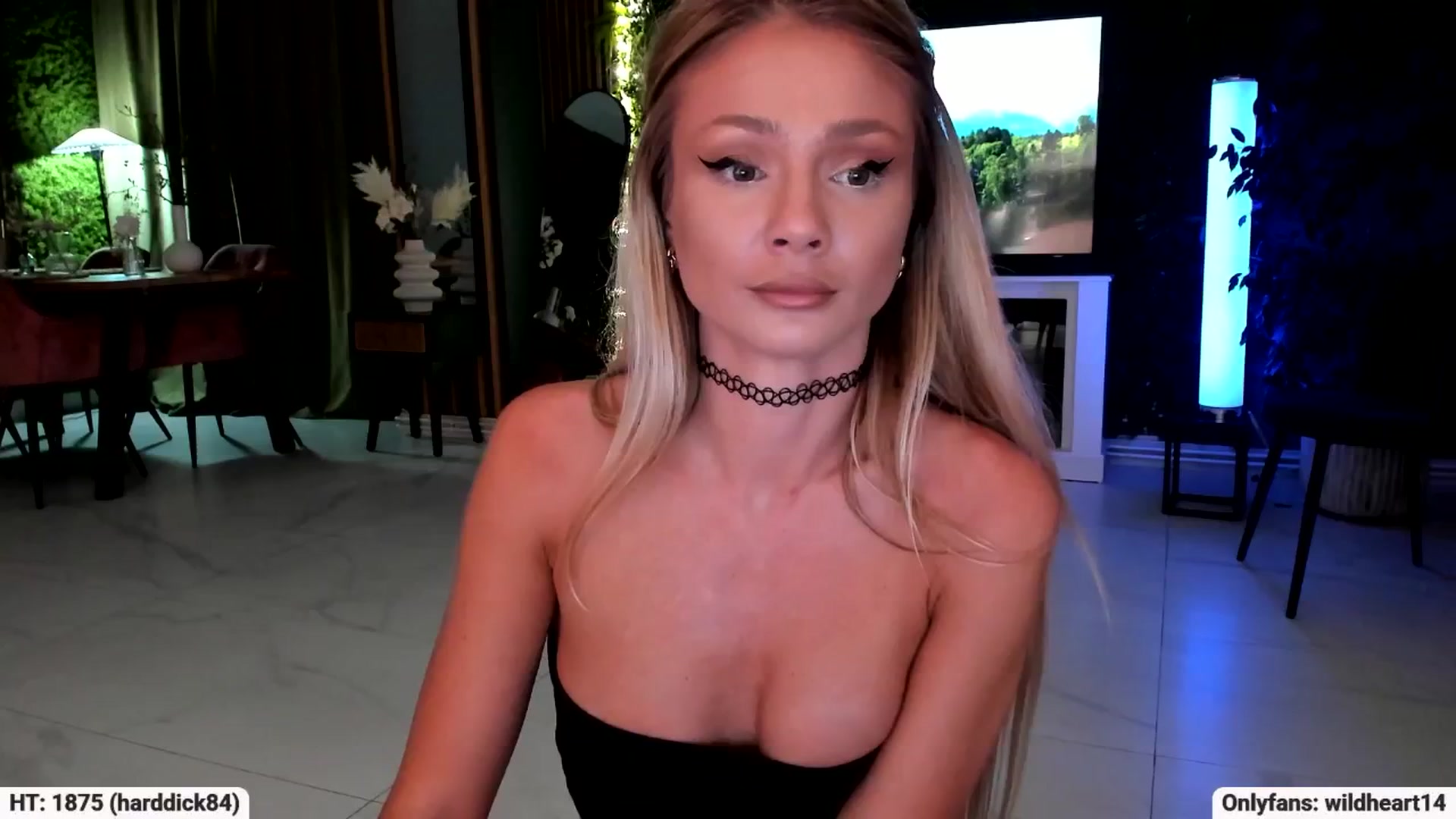 Gallery image thumbnail from Yveline's myfreecams stream on, 09/10/2025, 21:14 image 2 of 20