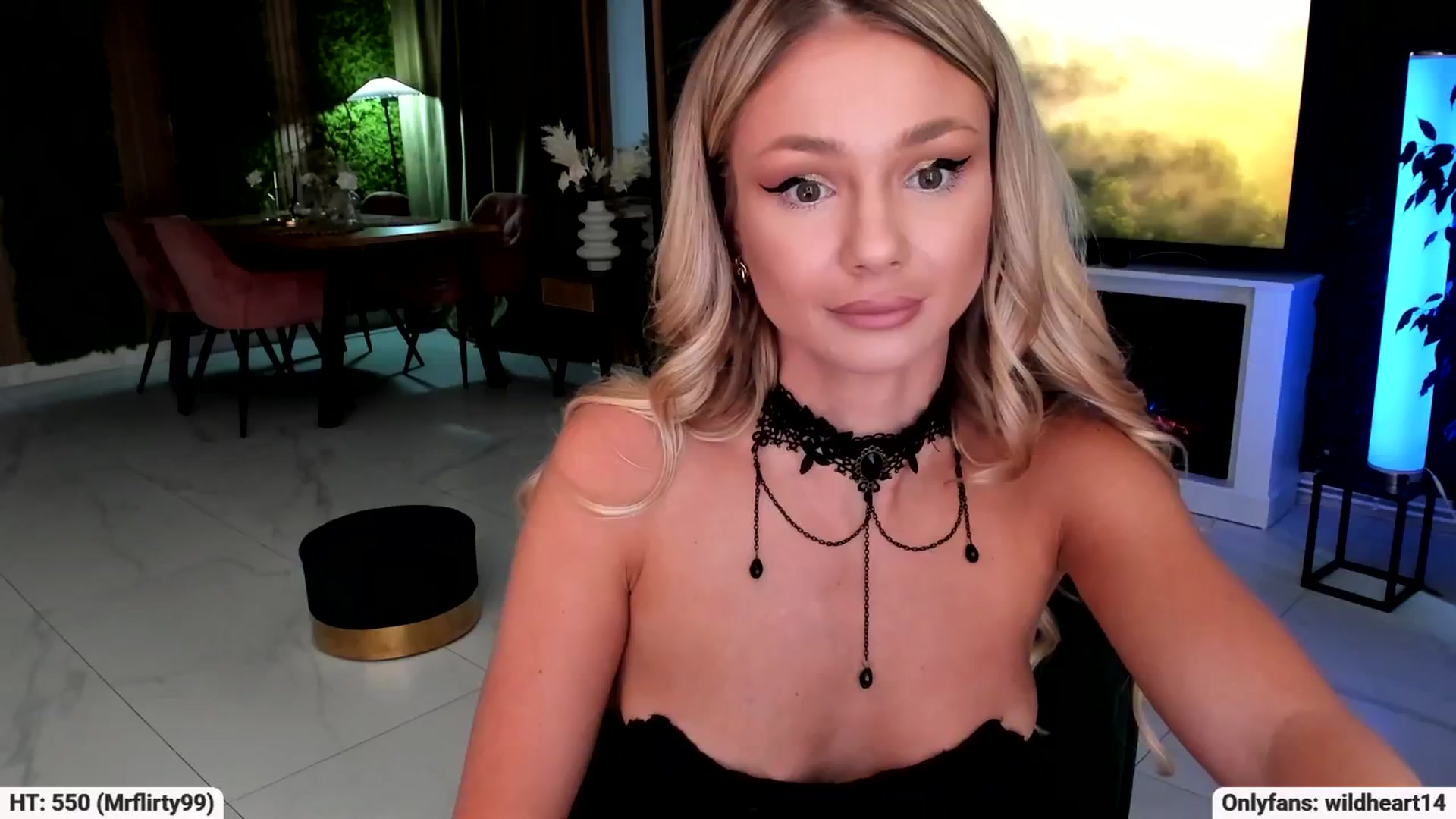 Gallery image thumbnail from Yveline's myfreecams stream on, 09/12/2025, 15:57 image 5 of 20
