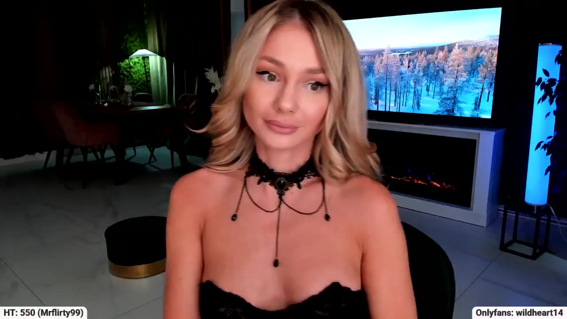 Gallery image thumbnail from Yveline's myfreecams stream on, 09/12/2025, 15:57 image 3 of 20