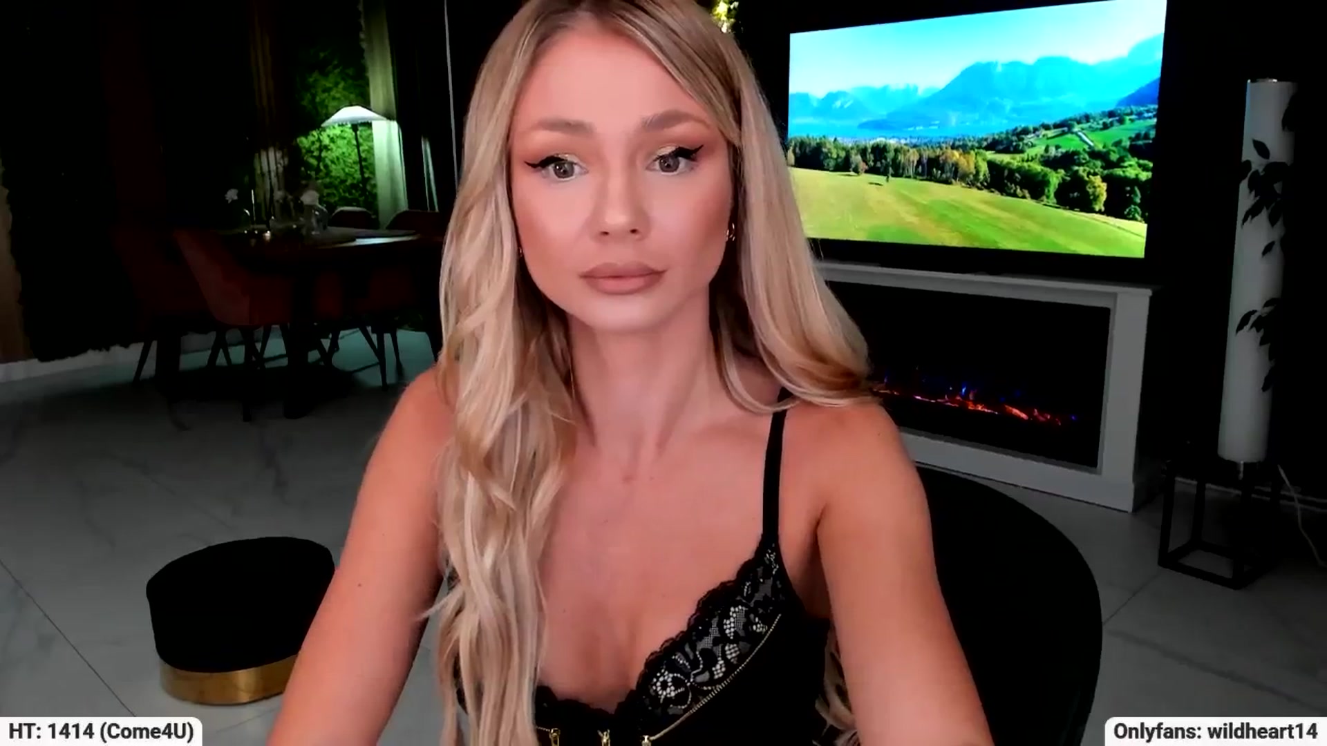 Gallery image thumbnail from Yveline's myfreecams stream on, 09/15/2025, 16:51 image 10 of 20