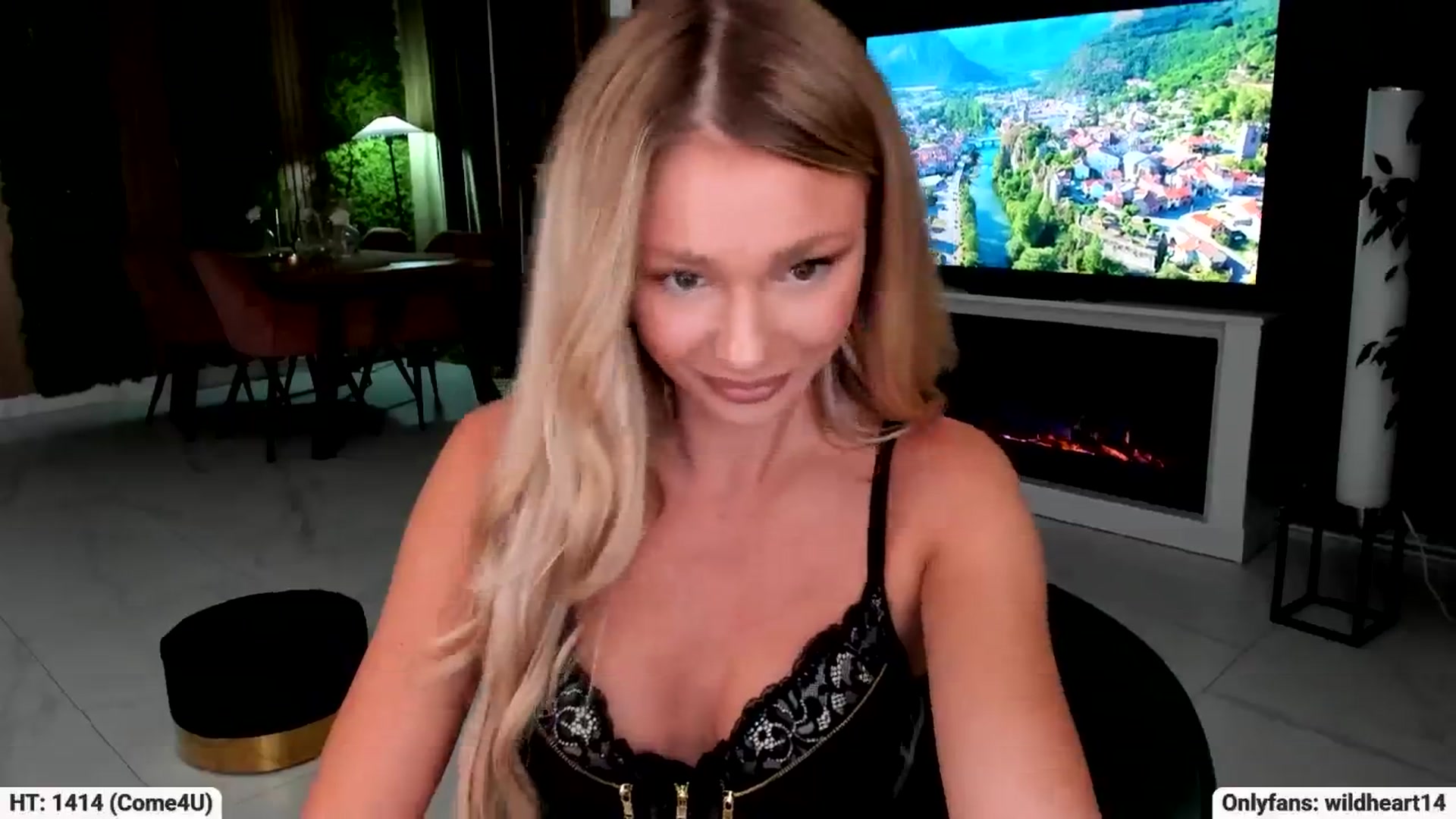Gallery image thumbnail from Yveline's myfreecams stream on, 09/15/2025, 16:51 image 12 of 20