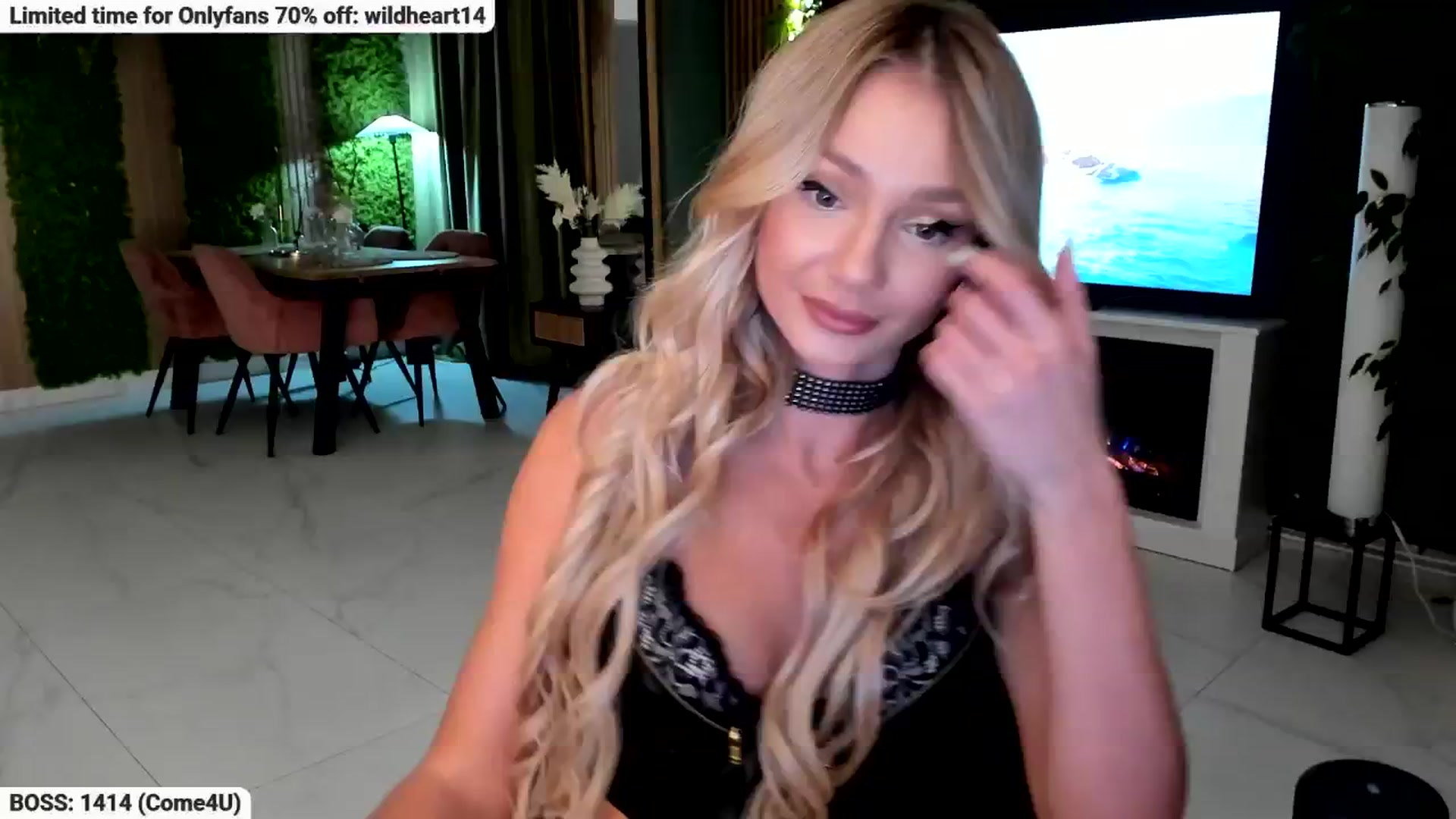 Gallery image thumbnail from Yveline's myfreecams stream on, 09/15/2025, 21:21 image 12 of 20