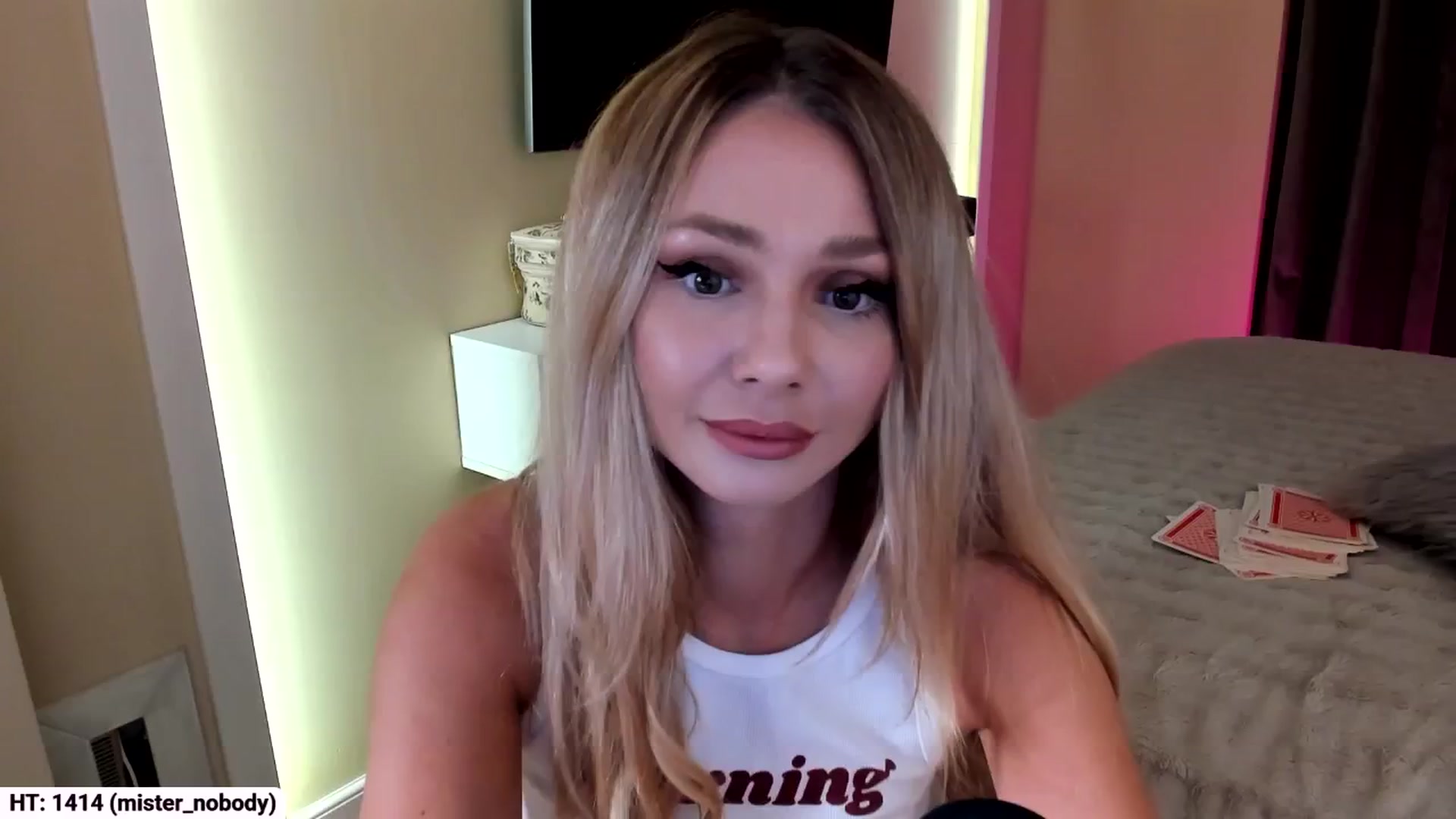 Gallery image thumbnail from Yveline's myfreecams stream on, 09/21/2025, 23:28 image 6 of 20